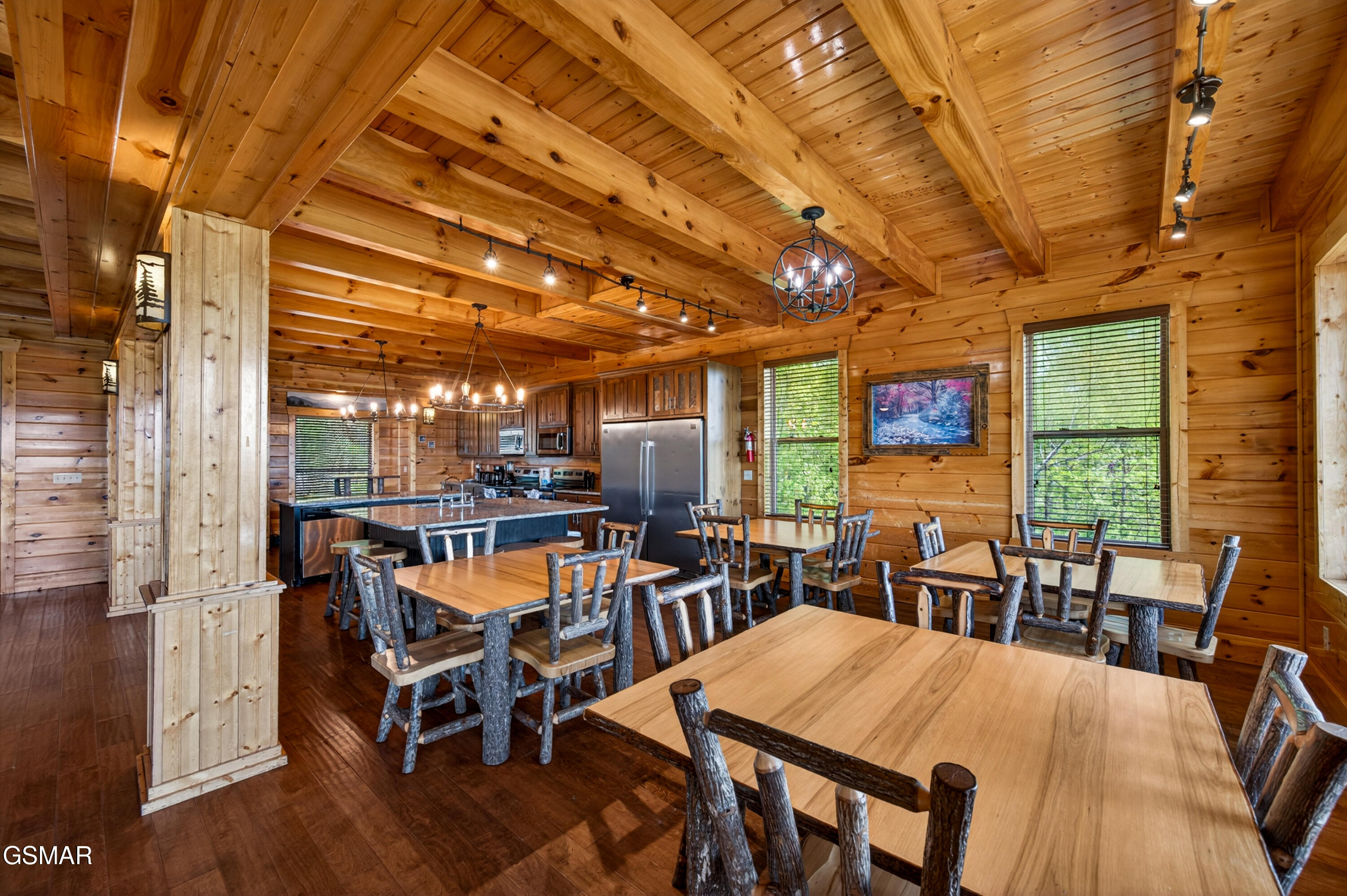 1932 Thistle Thorn Trail Sevierville TN 37876