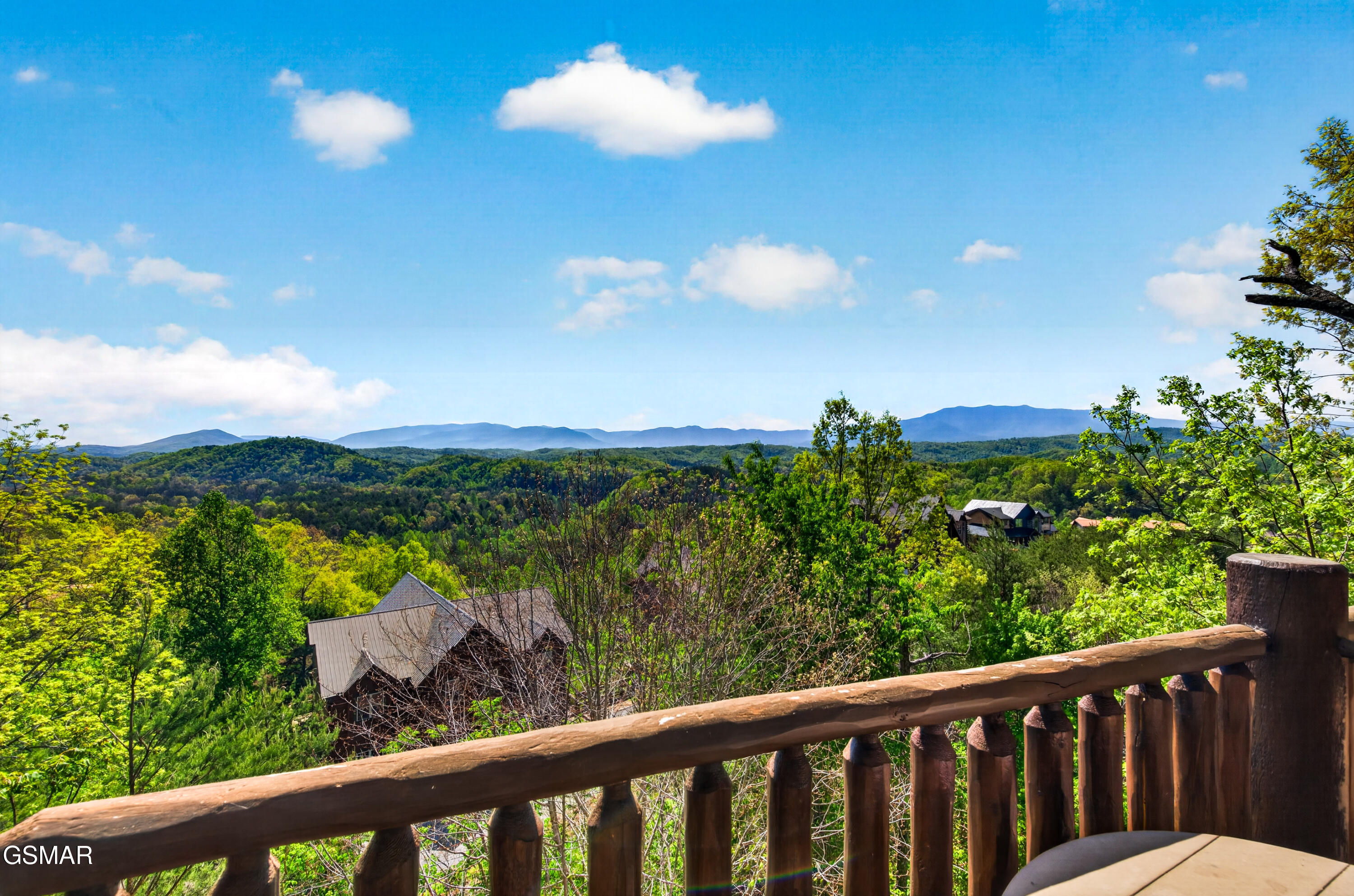 1932 Thistle Thorn Trail Sevierville TN 37876