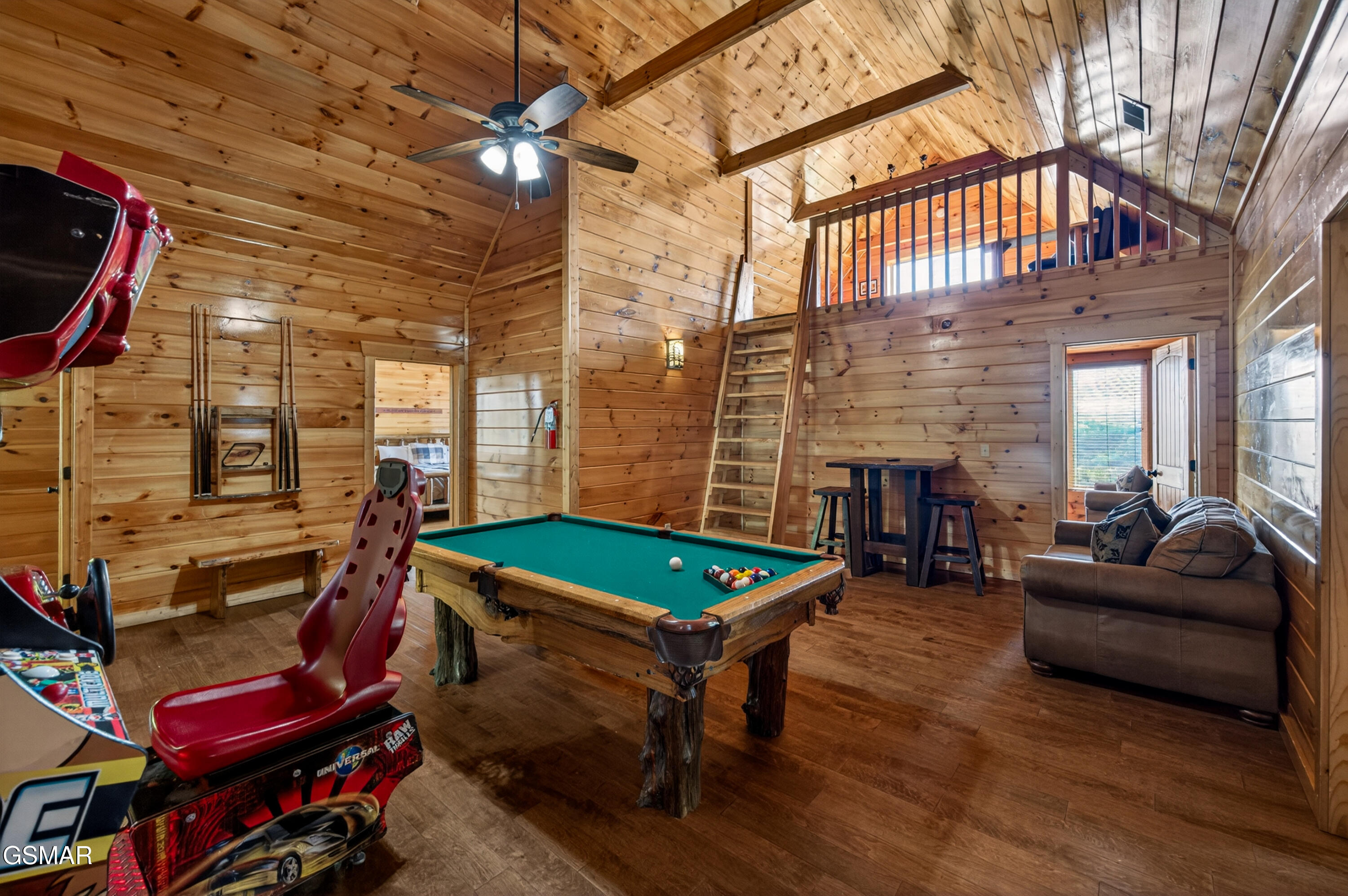 1932 Thistle Thorn Trail Sevierville TN 37876