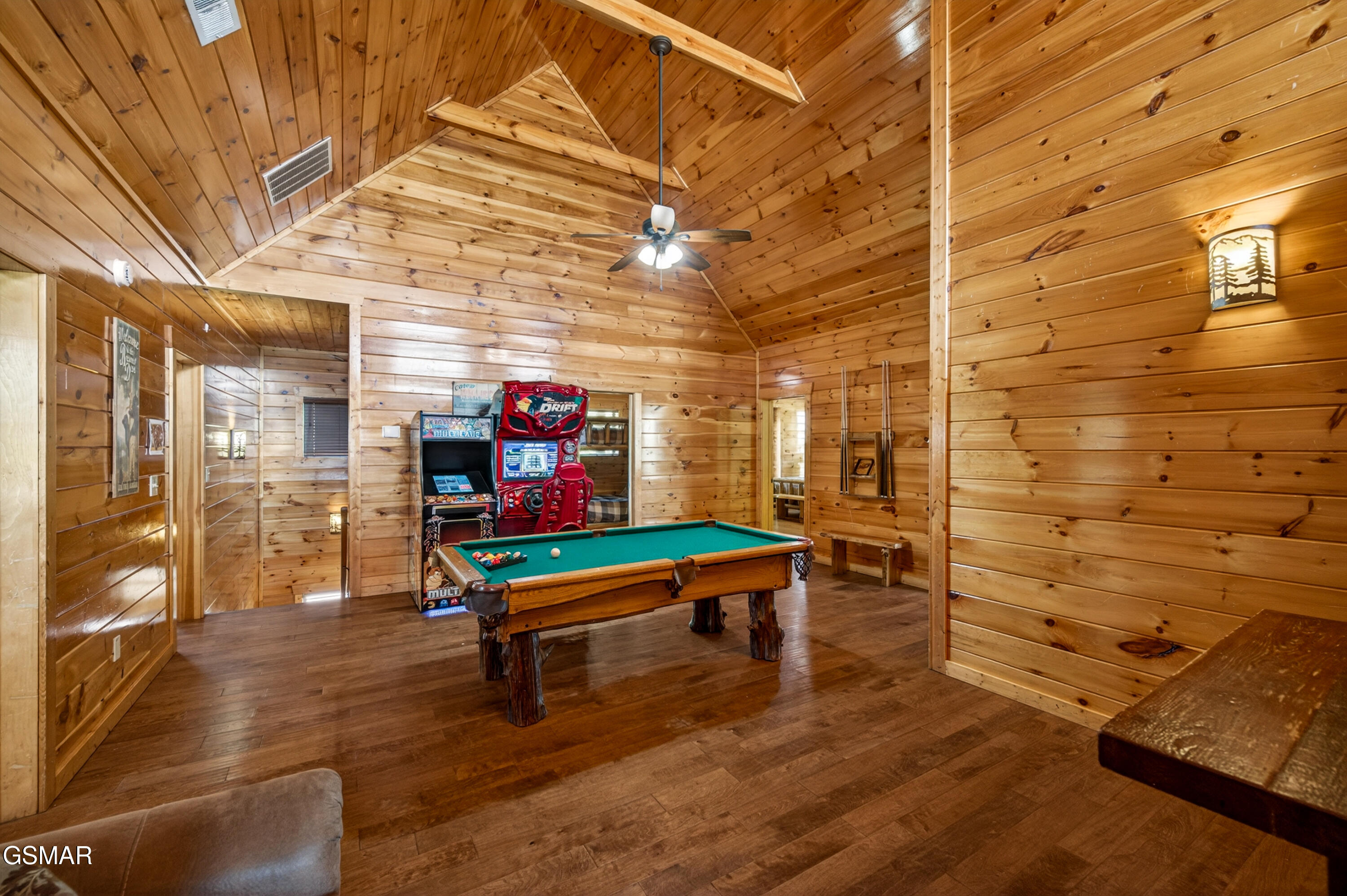 1932 Thistle Thorn Trail Sevierville TN 37876