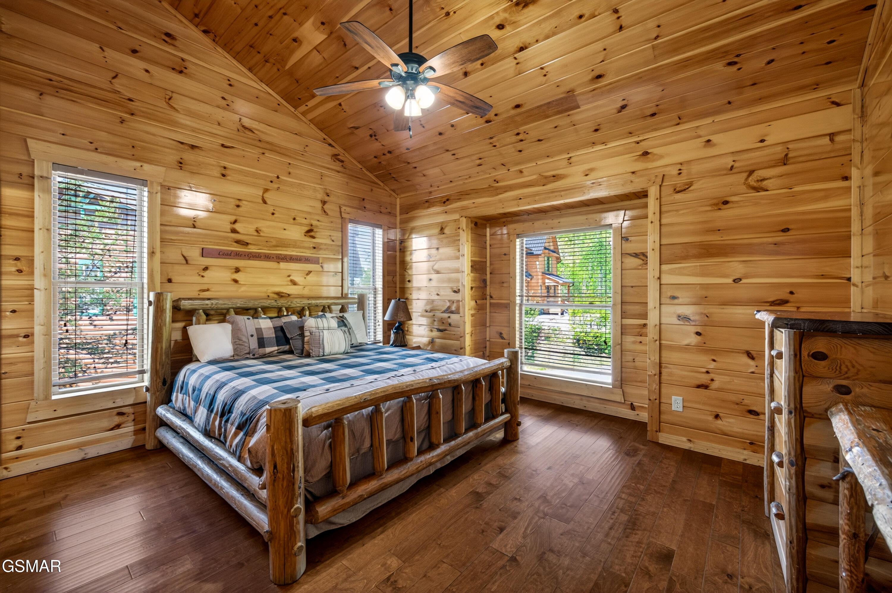 1932 Thistle Thorn Trail Sevierville TN 37876