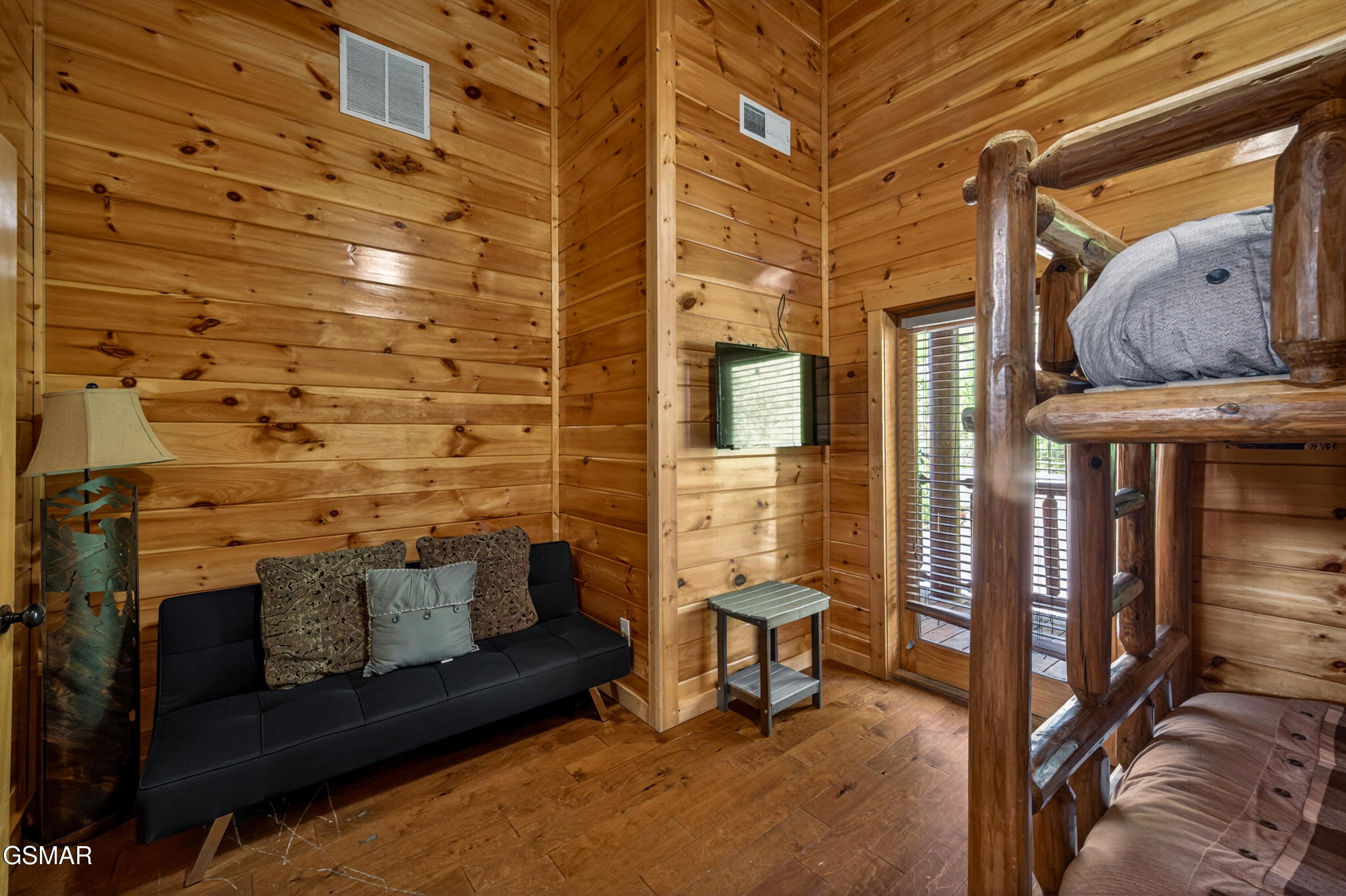 1932 Thistle Thorn Trail Sevierville TN 37876