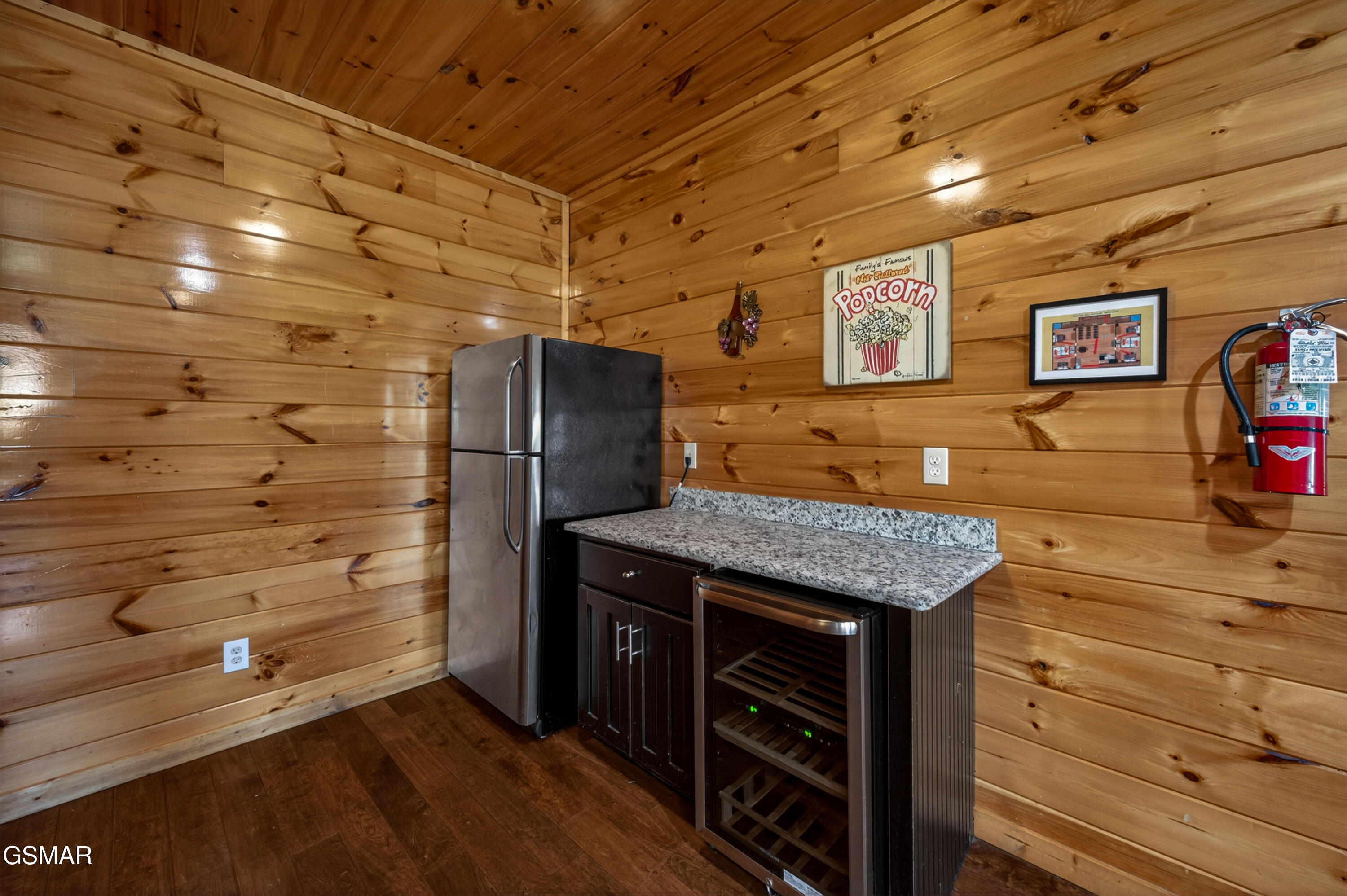 1932 Thistle Thorn Trail Sevierville TN 37876