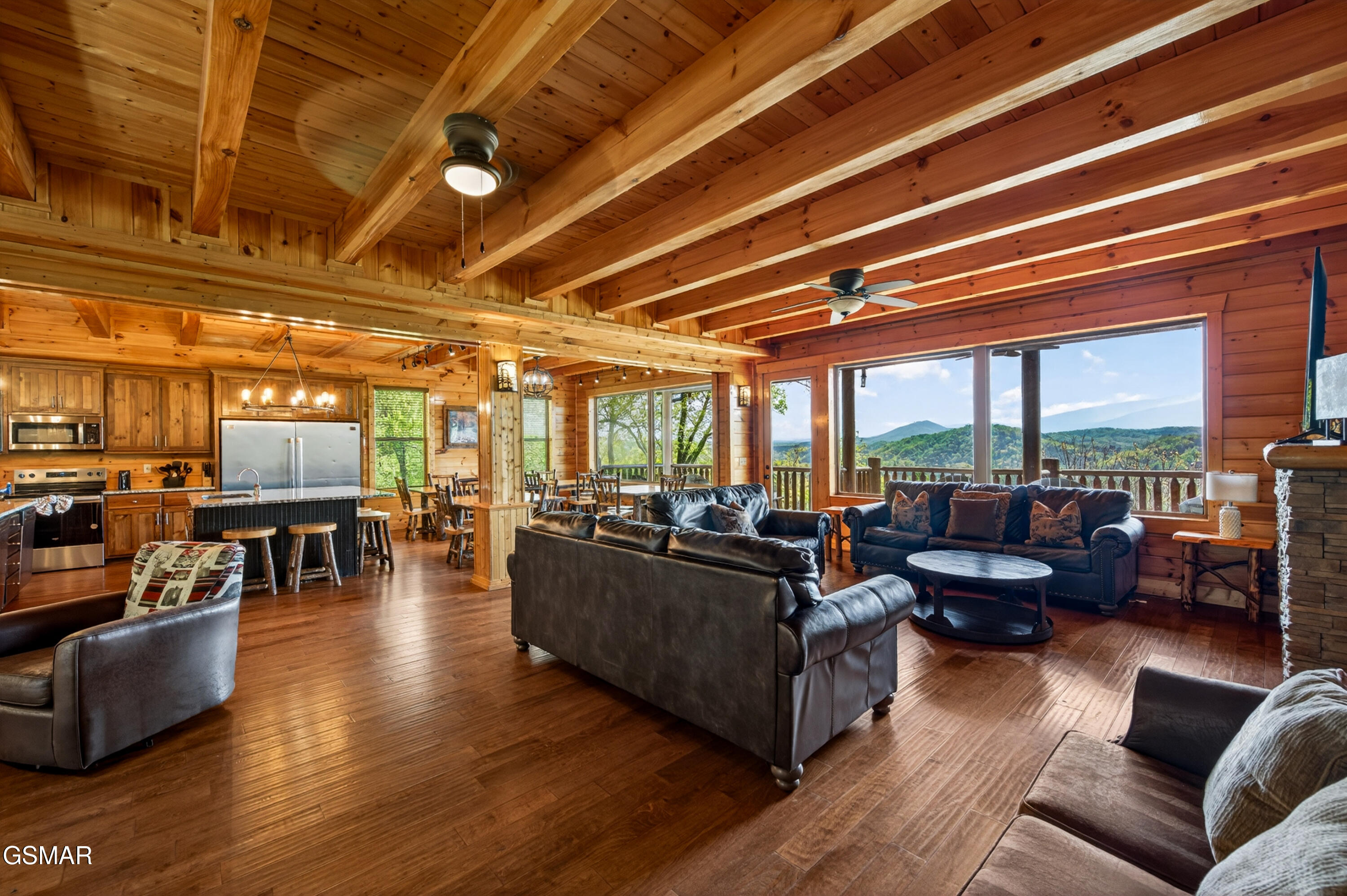 1932 Thistle Thorn Trail Sevierville TN 37876