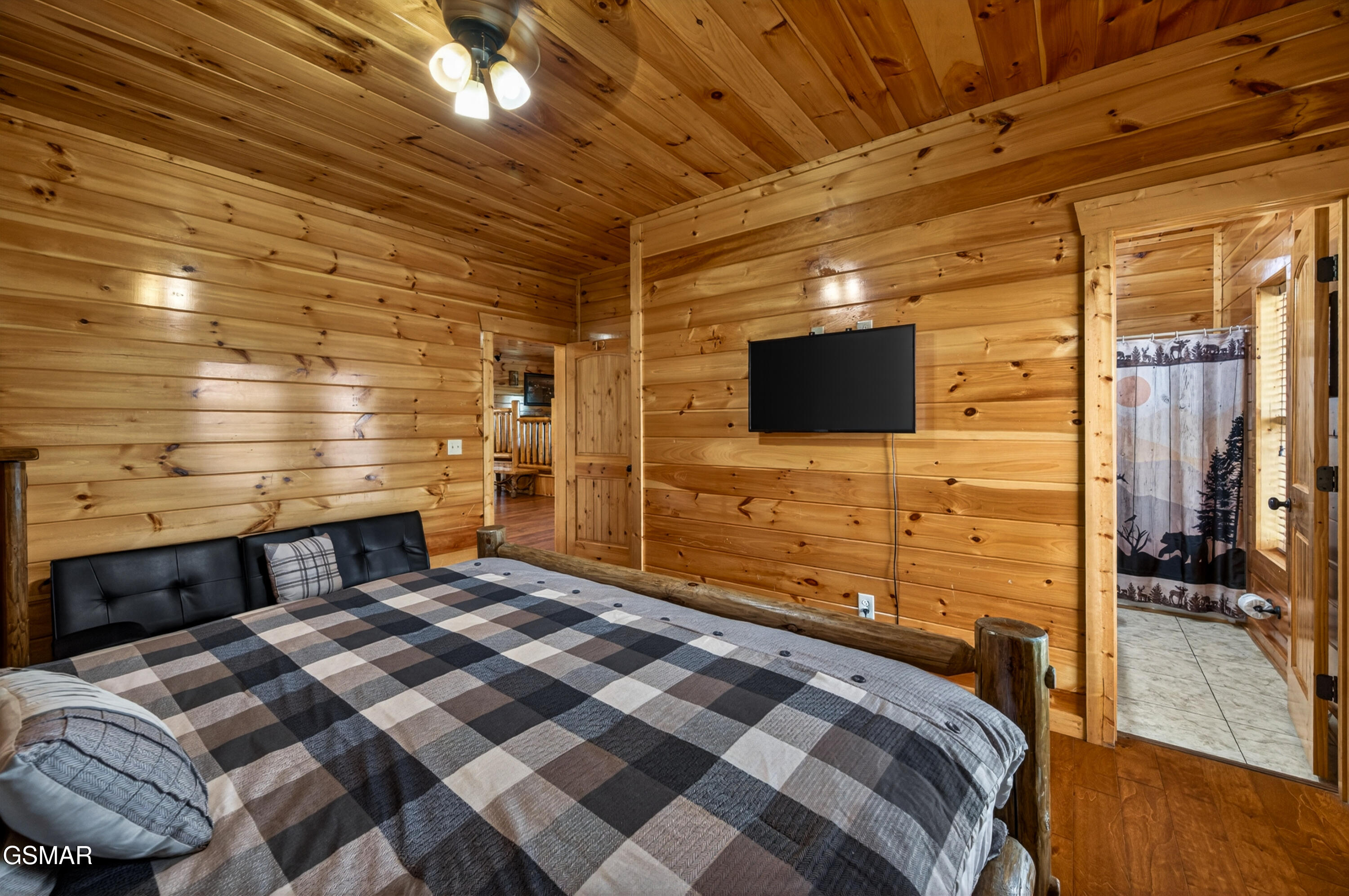 1932 Thistle Thorn Trail Sevierville TN 37876