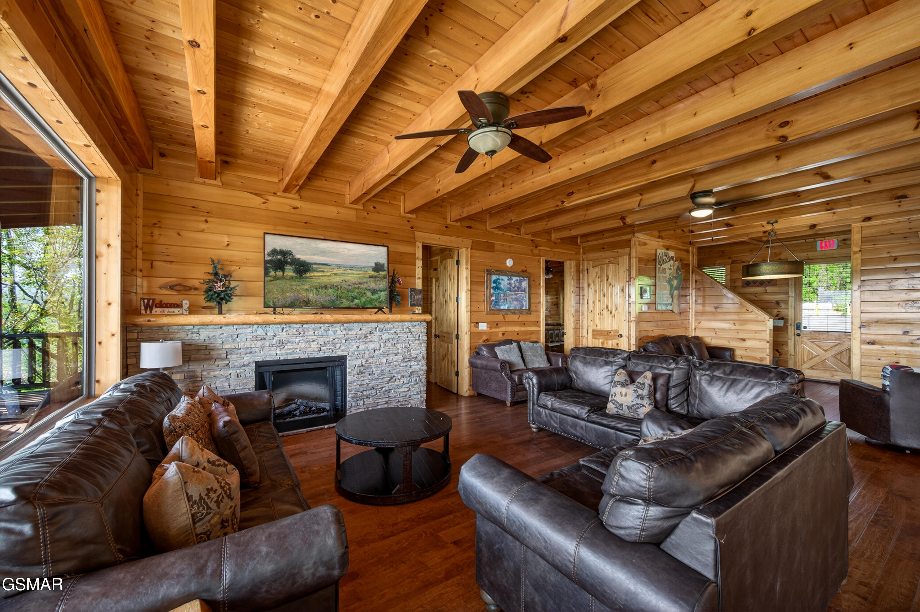 1932 Thistle Thorn Trail Sevierville TN 37876