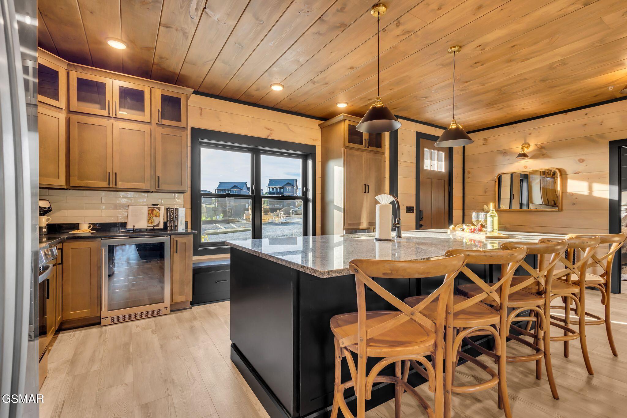 1724 Knotty Log Way Sevierville TN 37862