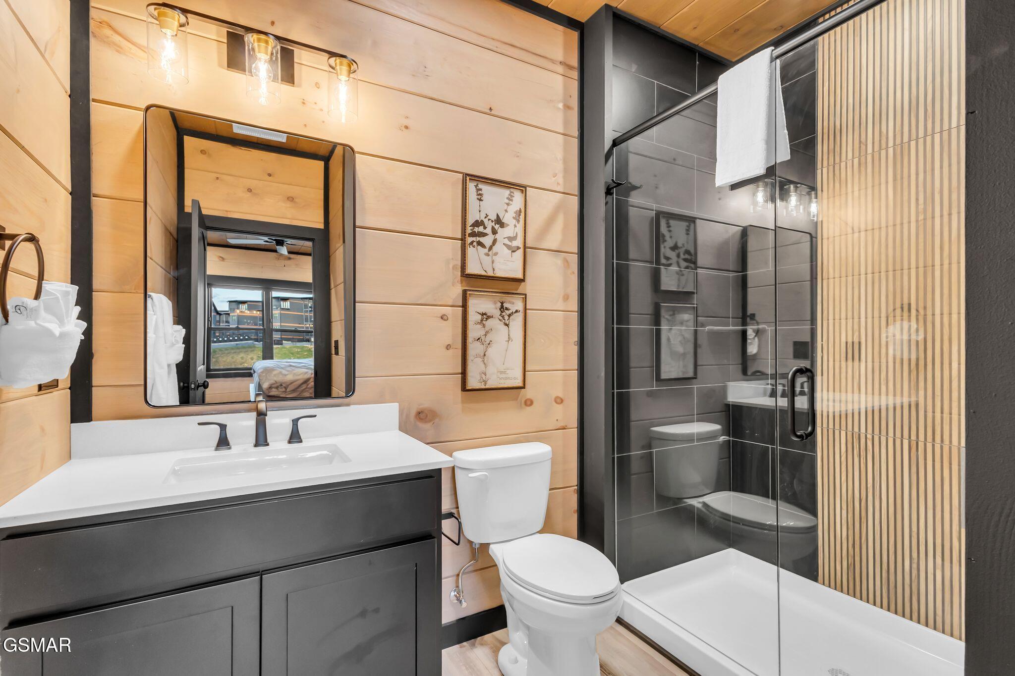 1724 Knotty Log Way Sevierville TN 37862