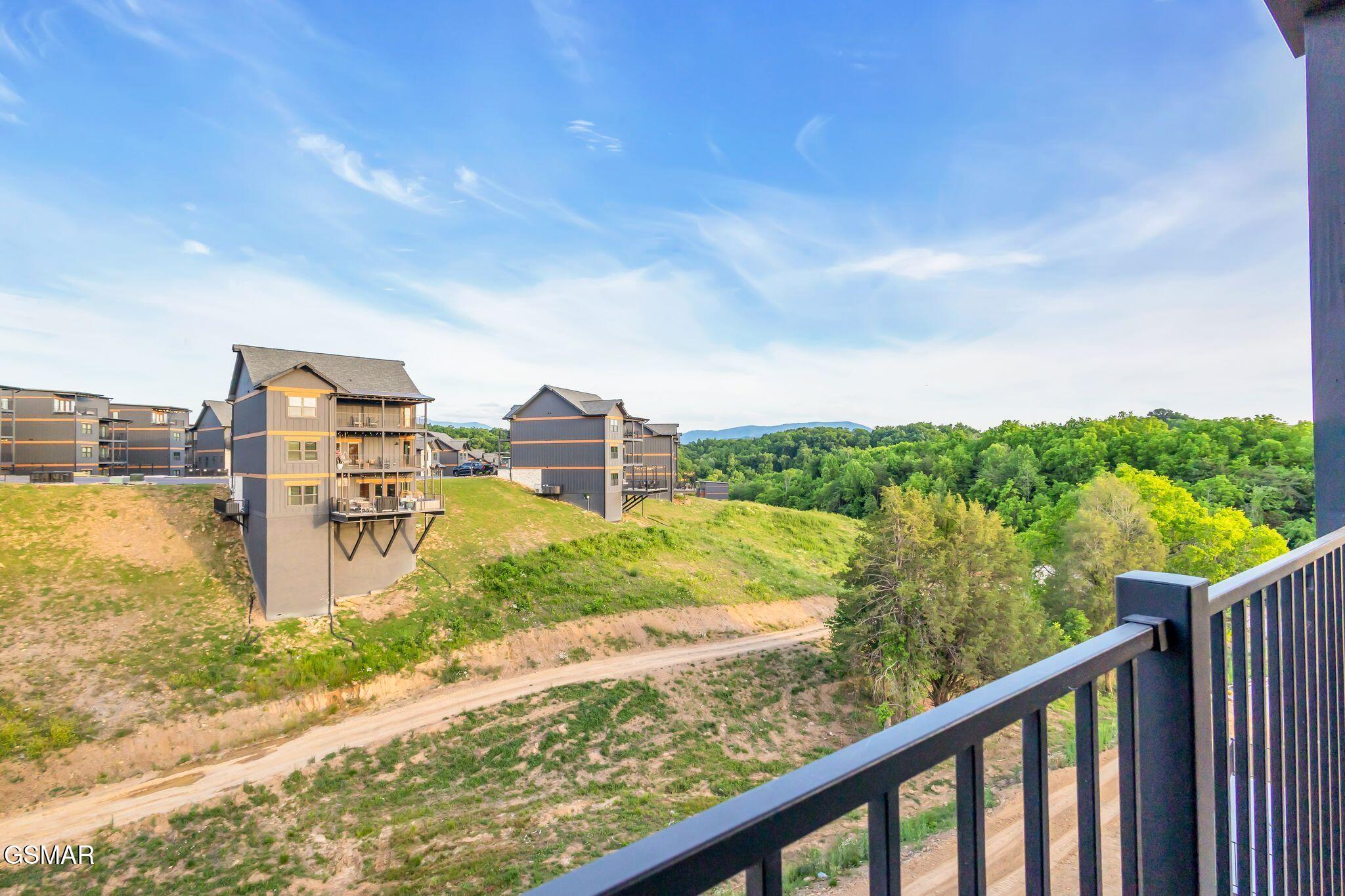 1724 Knotty Log Way Sevierville TN 37862
