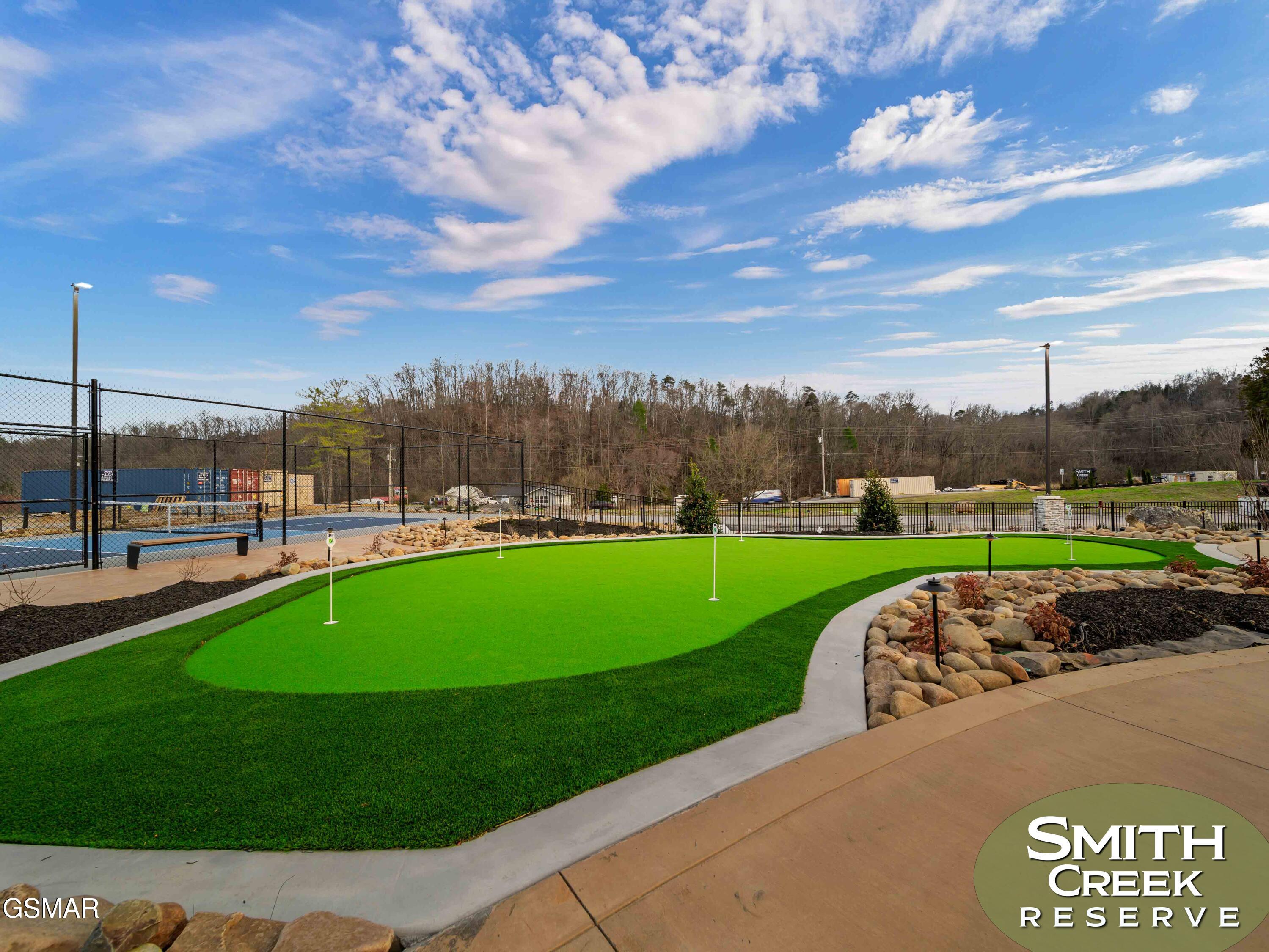 1724 Knotty Log Way Sevierville TN 37862