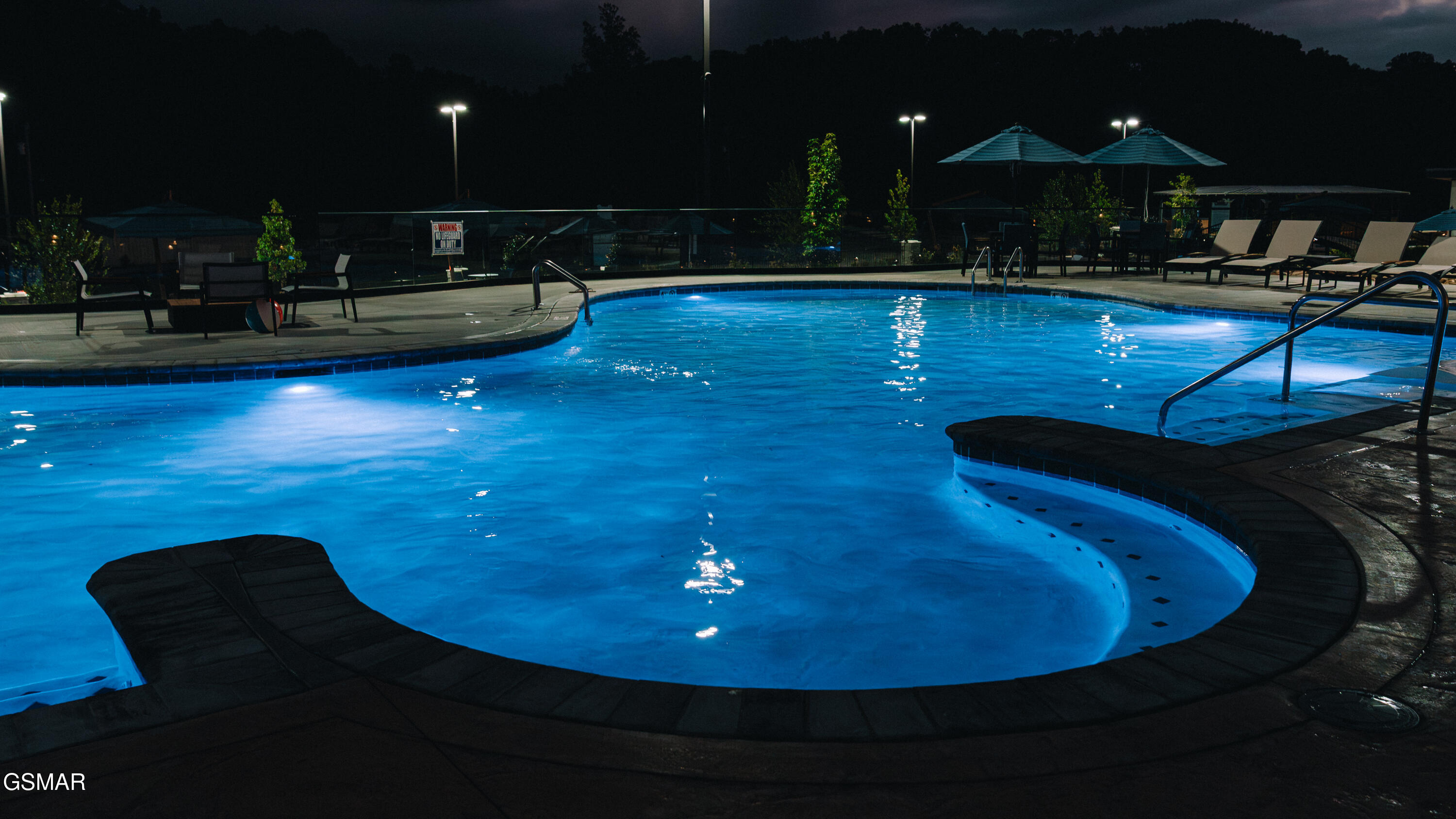 1724 Knotty Log Way Sevierville TN 37862
