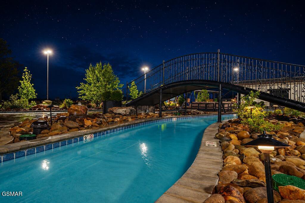 1724 Knotty Log Way Sevierville TN 37862