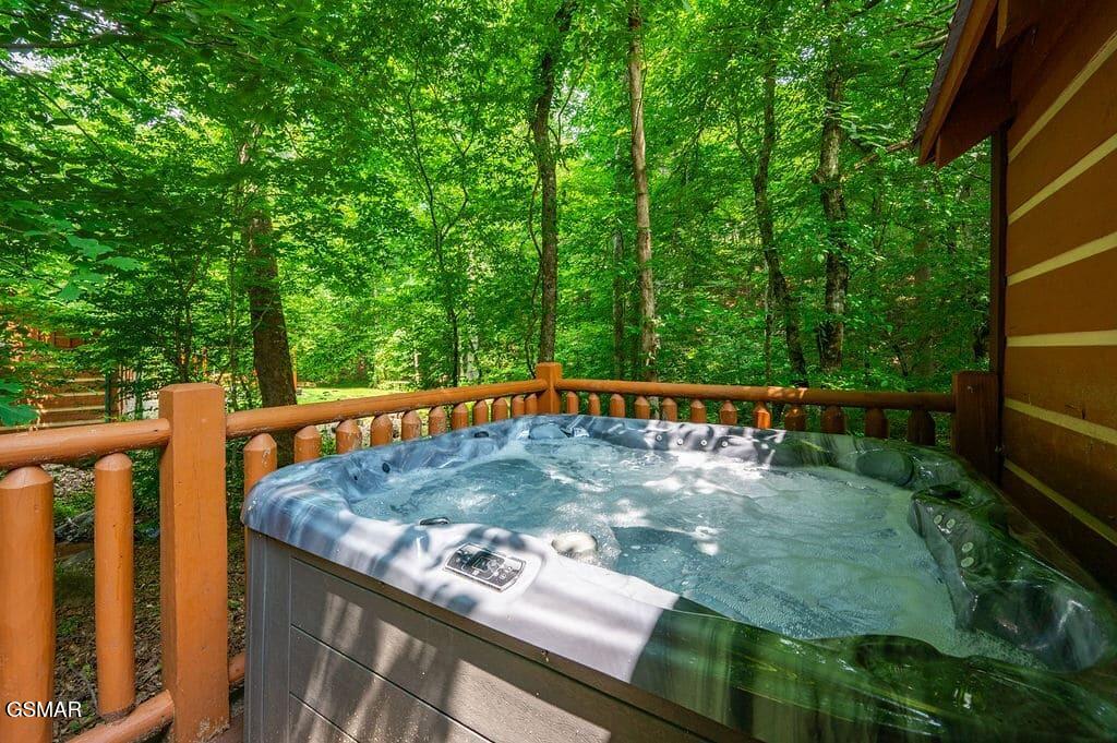 1610 Jobey Green Hollow Road Sevierville TN 37876