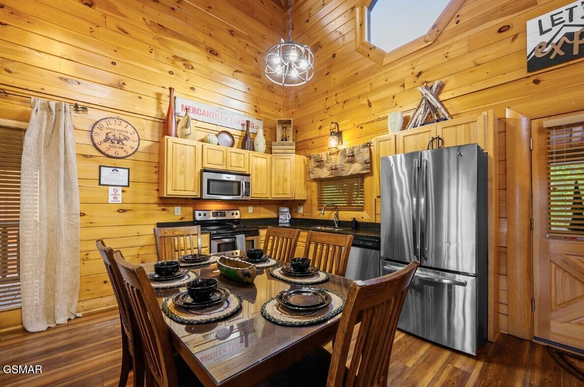 1828 Panther Path Way Sevierville TN 37876