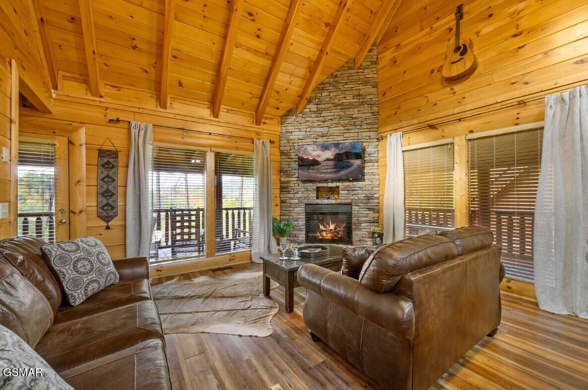 1828 Panther Path Way Sevierville TN 37876