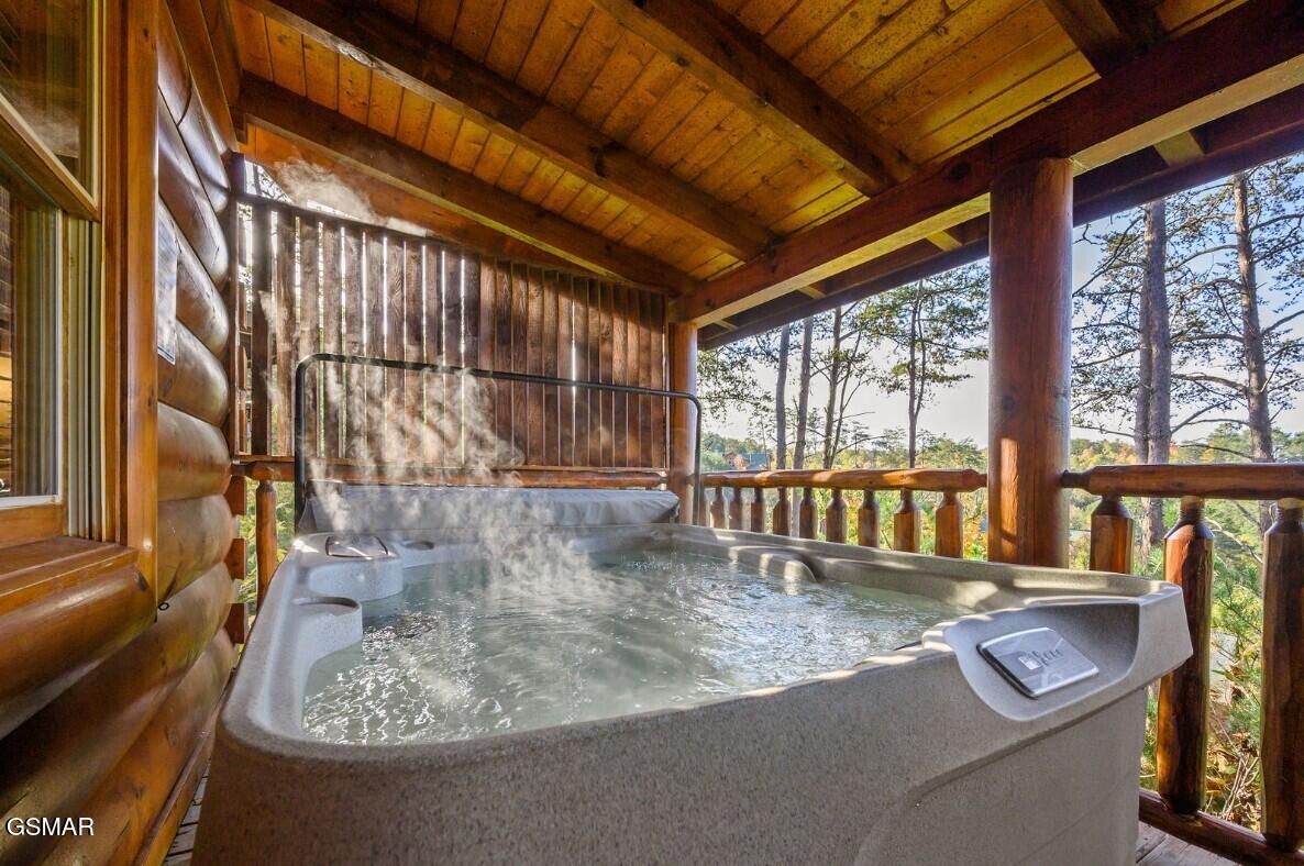 1828 Panther Path Way Sevierville TN 37876