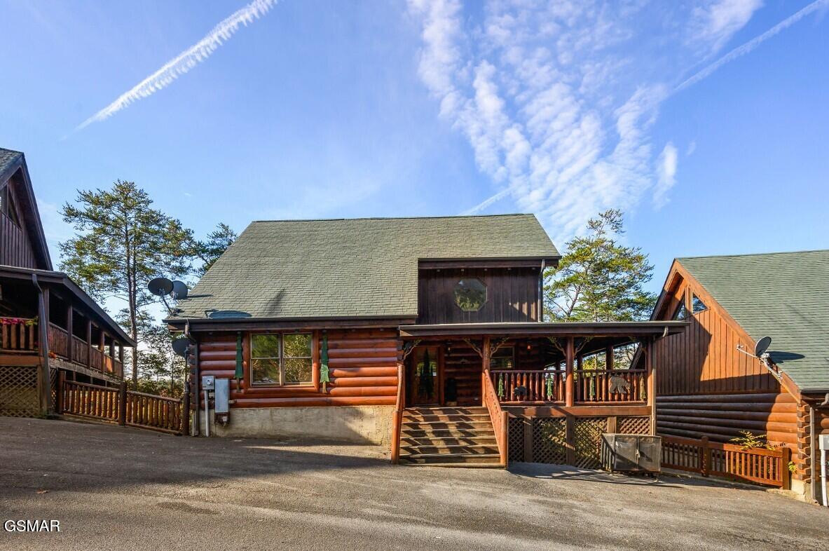 1828 Panther Path Way Sevierville TN 37876