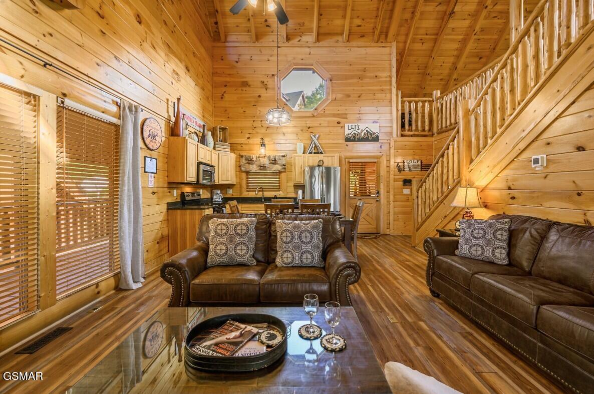 1828 Panther Path Way Sevierville TN 37876