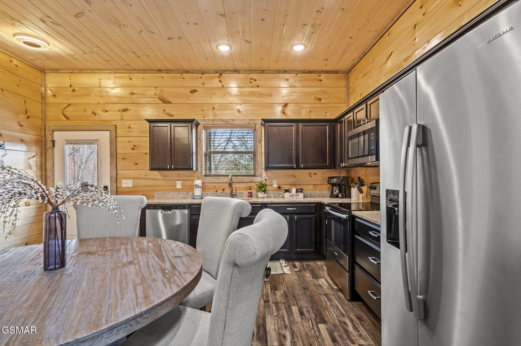 2125 Eagle Feather Drive Sevierville TN 37876