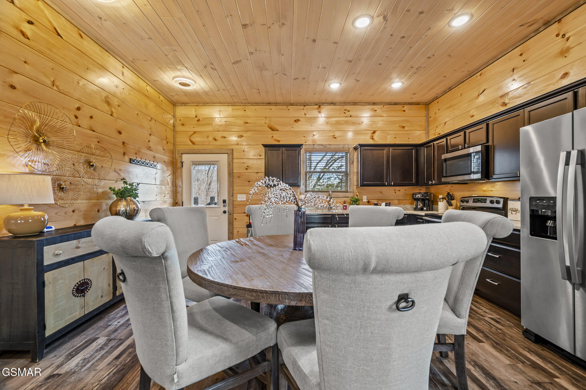 2125 Eagle Feather Drive Sevierville TN 37876