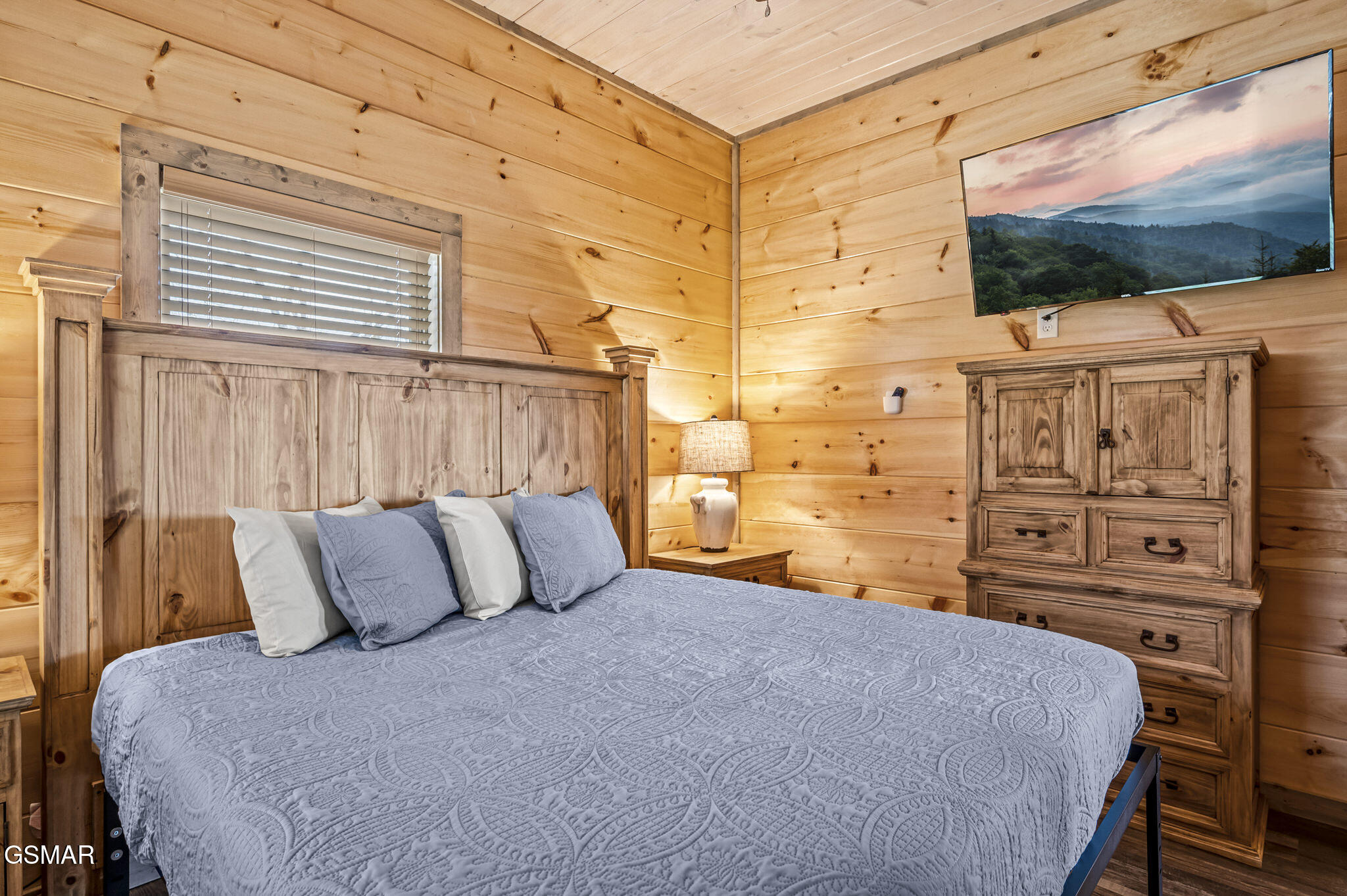 2125 Eagle Feather Drive Sevierville TN 37876