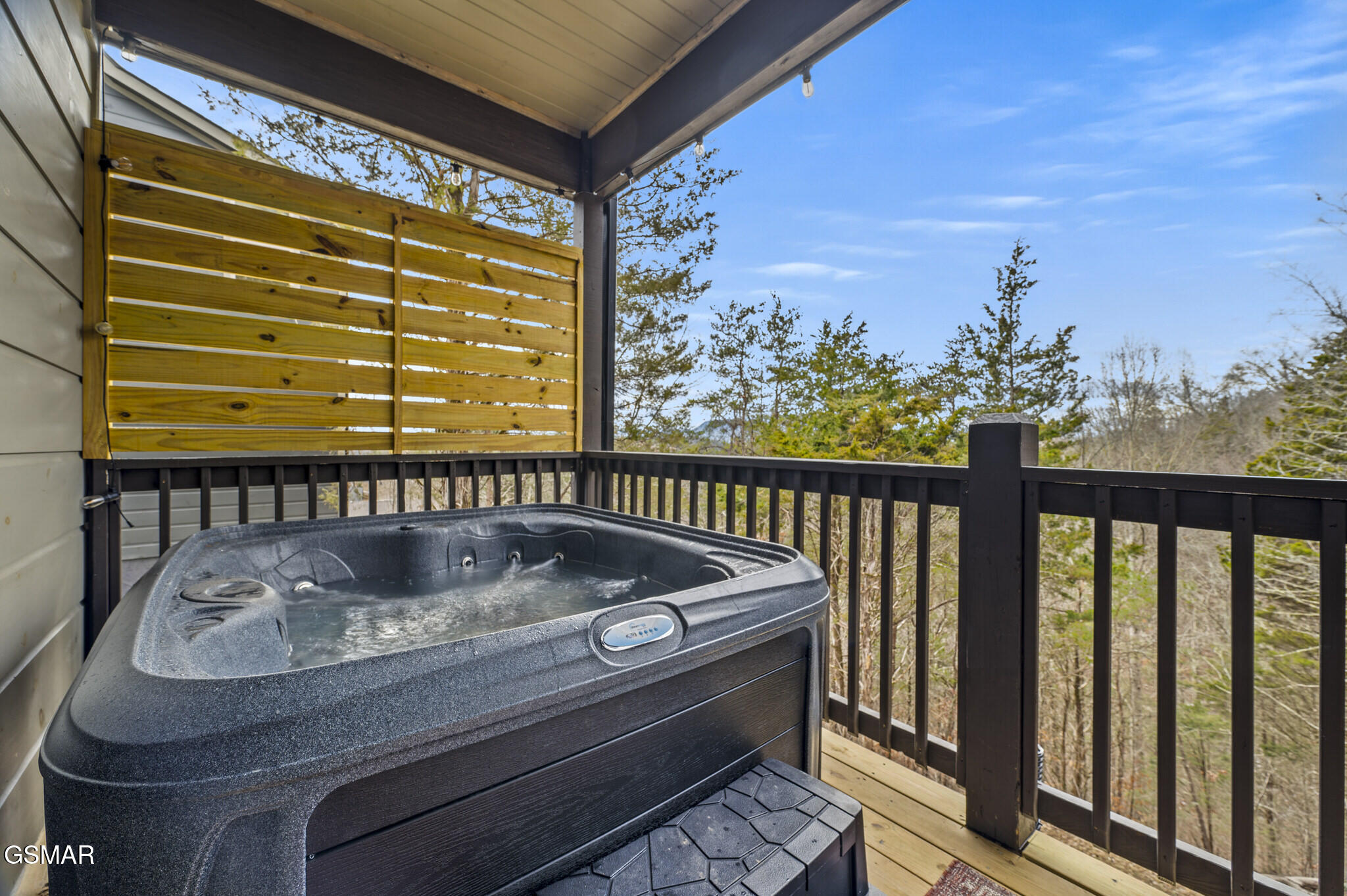 2125 Eagle Feather Drive Sevierville TN 37876