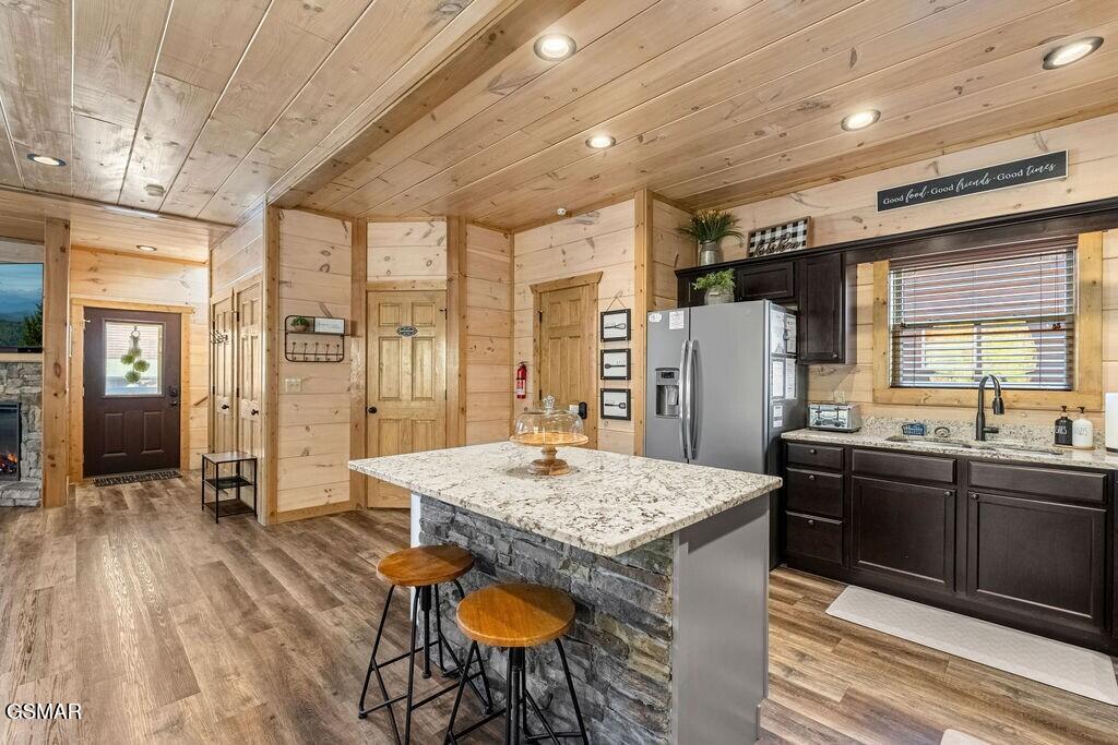 1663 Falls Way Pigeon Forge TN 37863