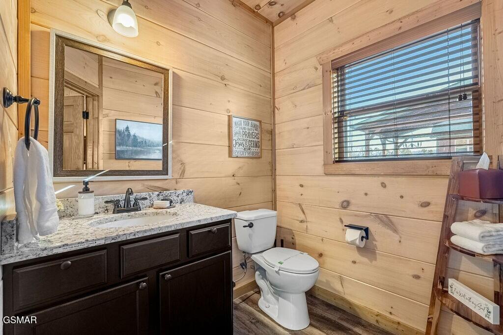 1663 Falls Way Pigeon Forge TN 37863