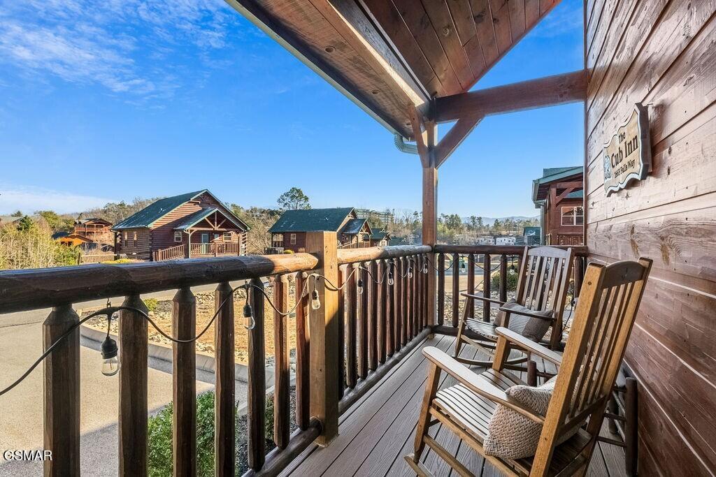 1663 Falls Way Pigeon Forge TN 37863