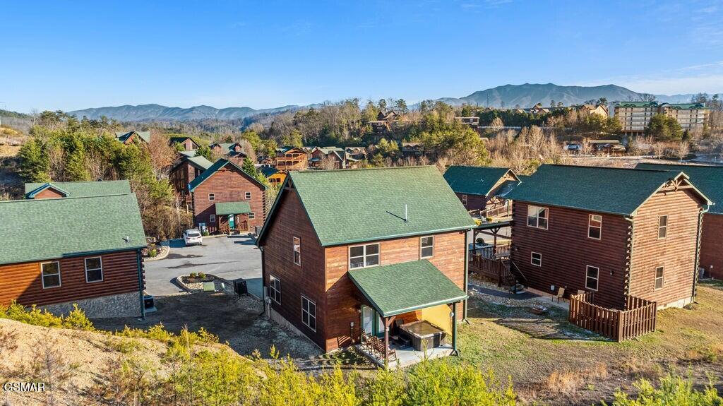 1663 Falls Way Pigeon Forge TN 37863