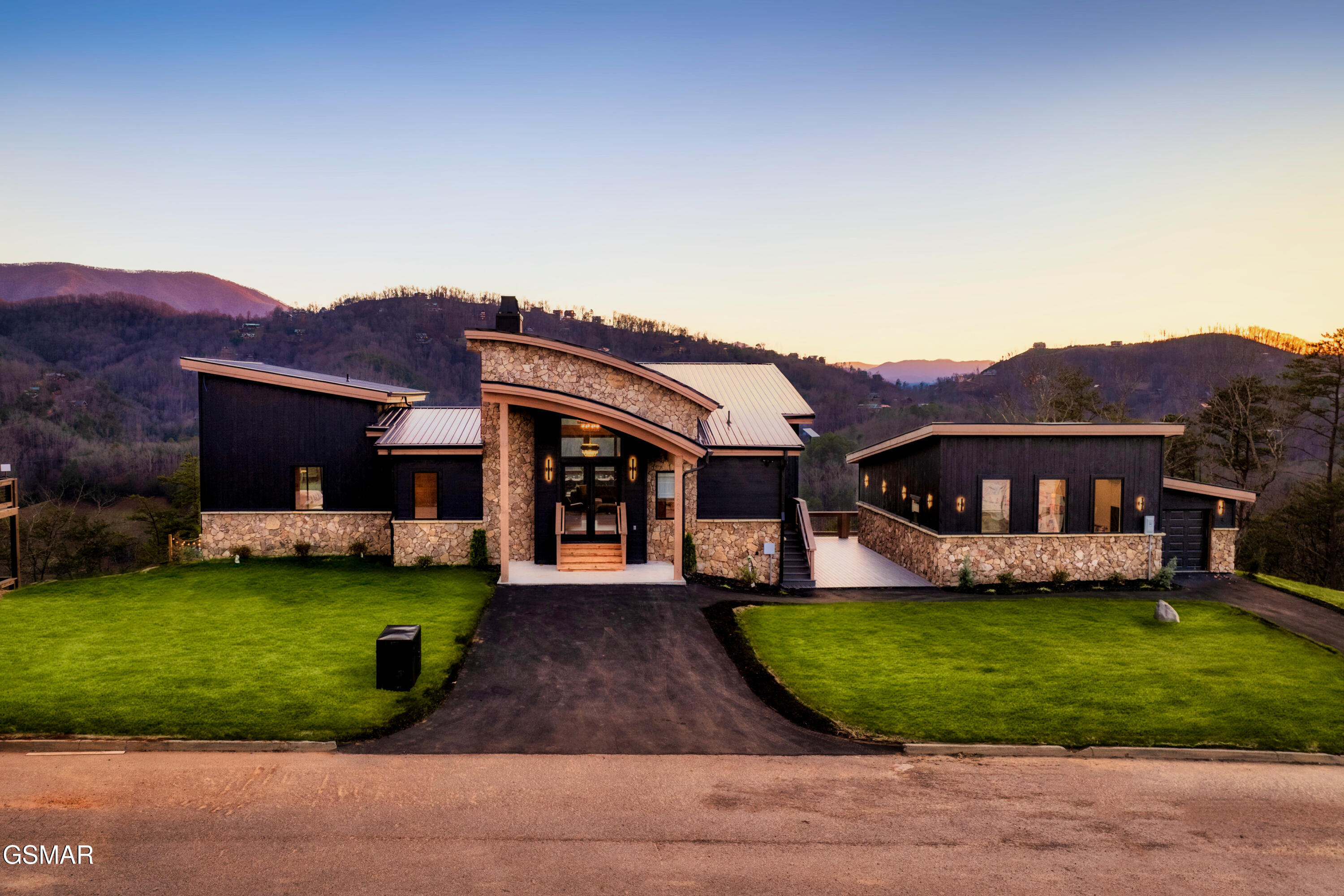 2665 Cloud View Drive Sevierville TN 37862