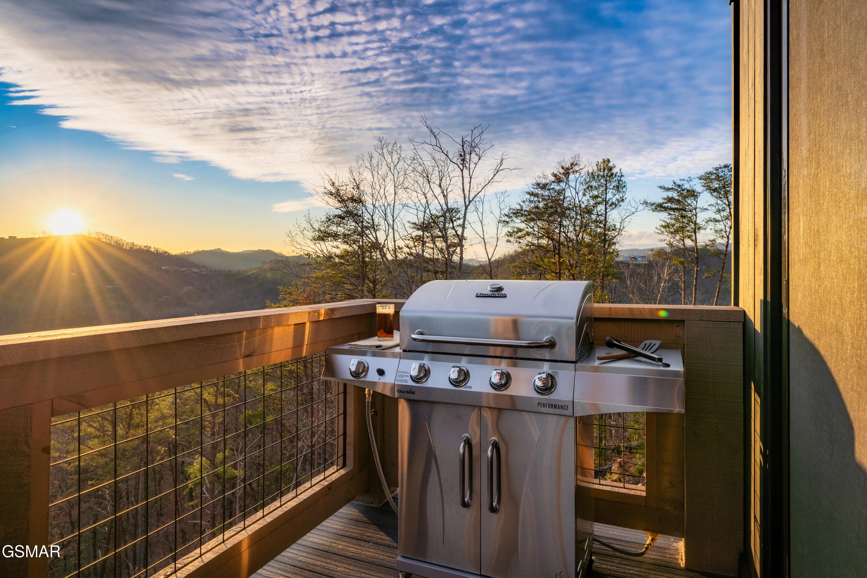 2665 Cloud View Drive Sevierville TN 37862