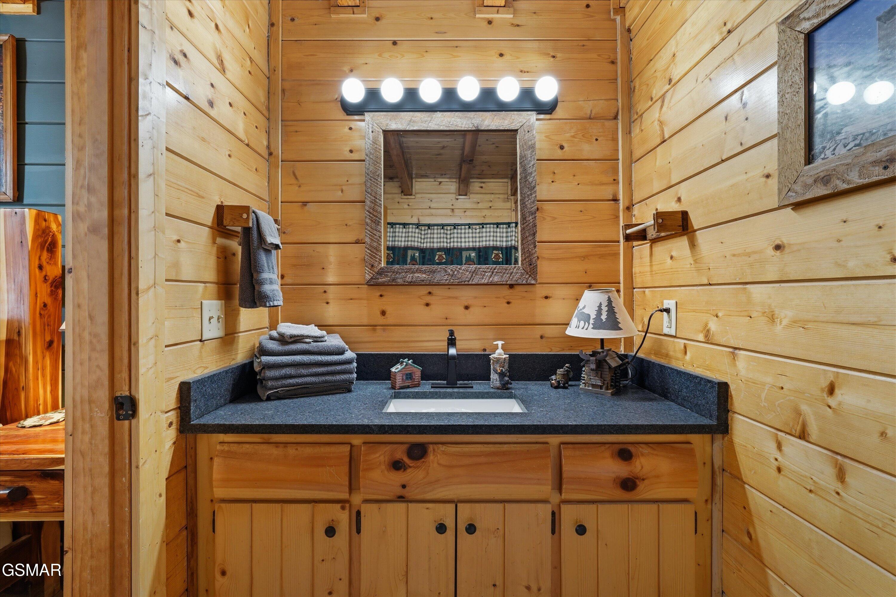 331 Caney Creek Road Pigeon Forge TN 37863