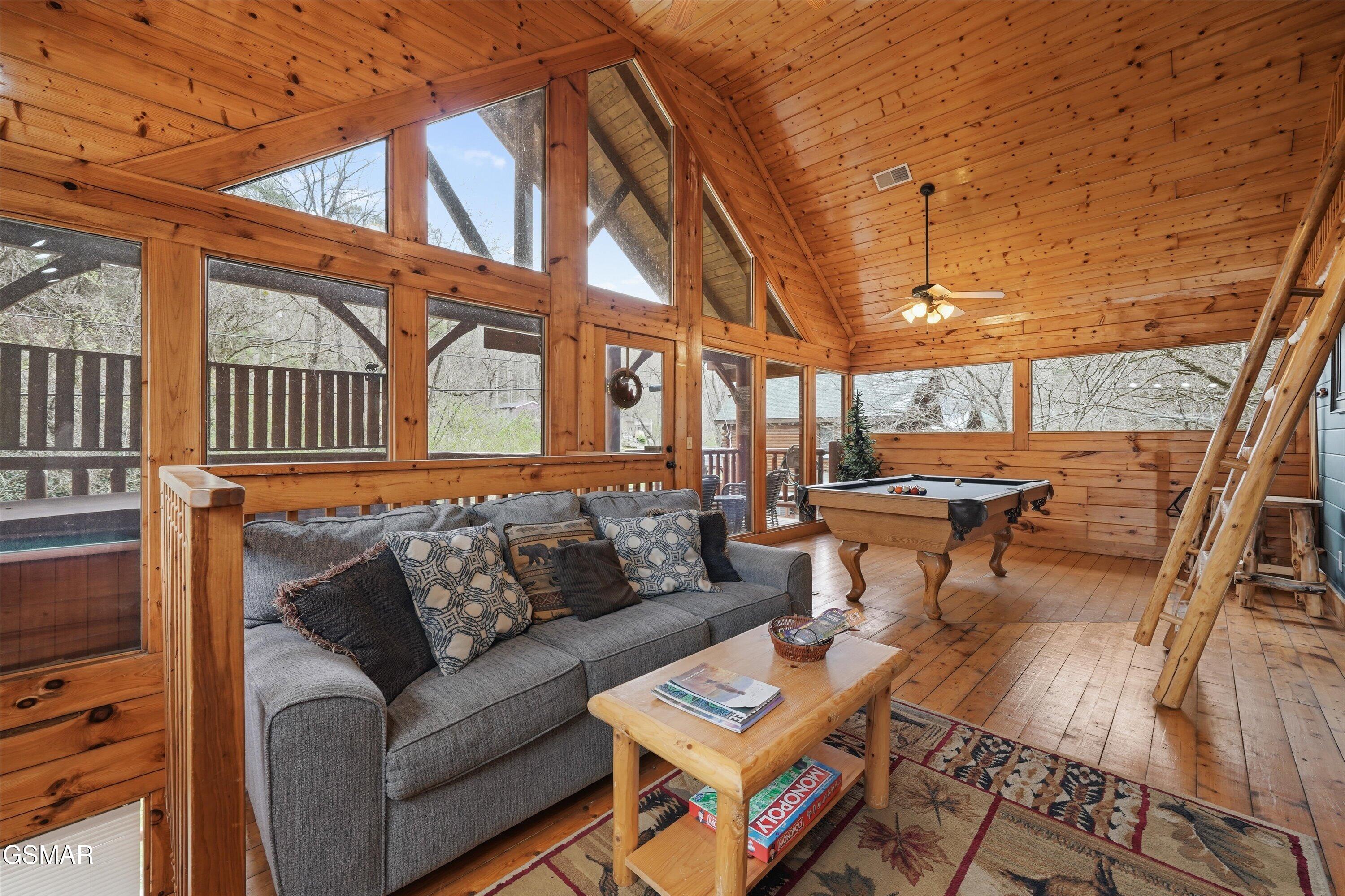 331 Caney Creek Road Pigeon Forge TN 37863