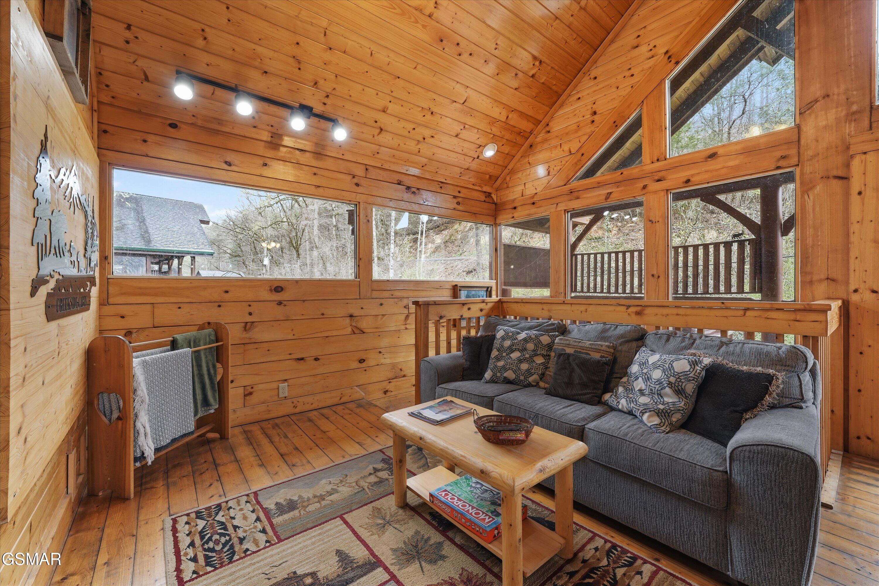 331 Caney Creek Road Pigeon Forge TN 37863