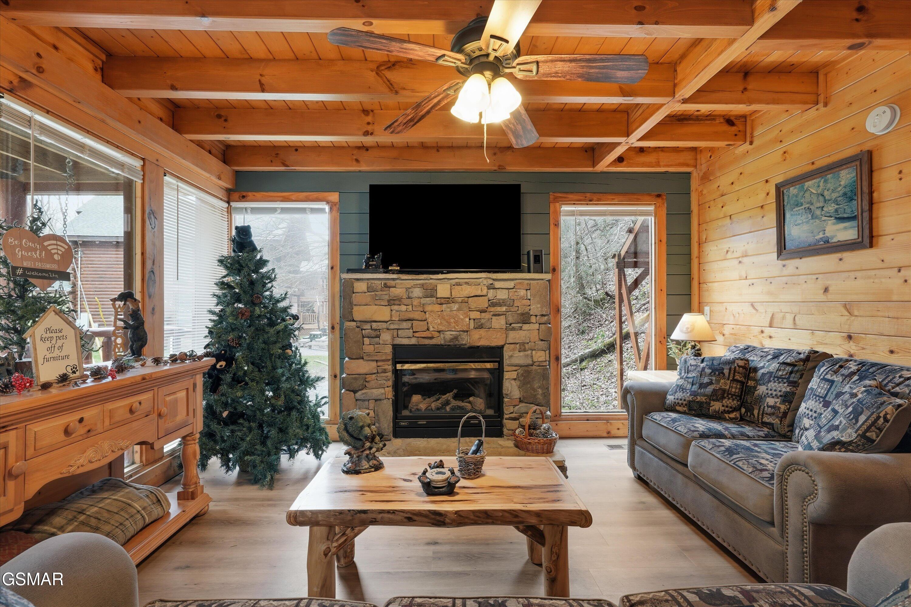 331 Caney Creek Road Pigeon Forge TN 37863