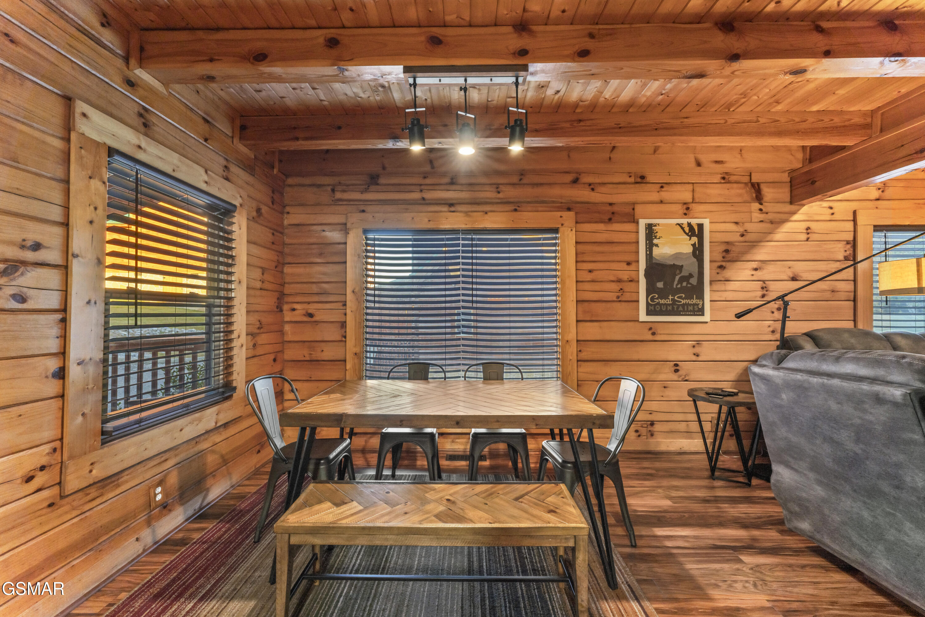 526 Blackberry Ridge Way Pigeon Forge TN 37863