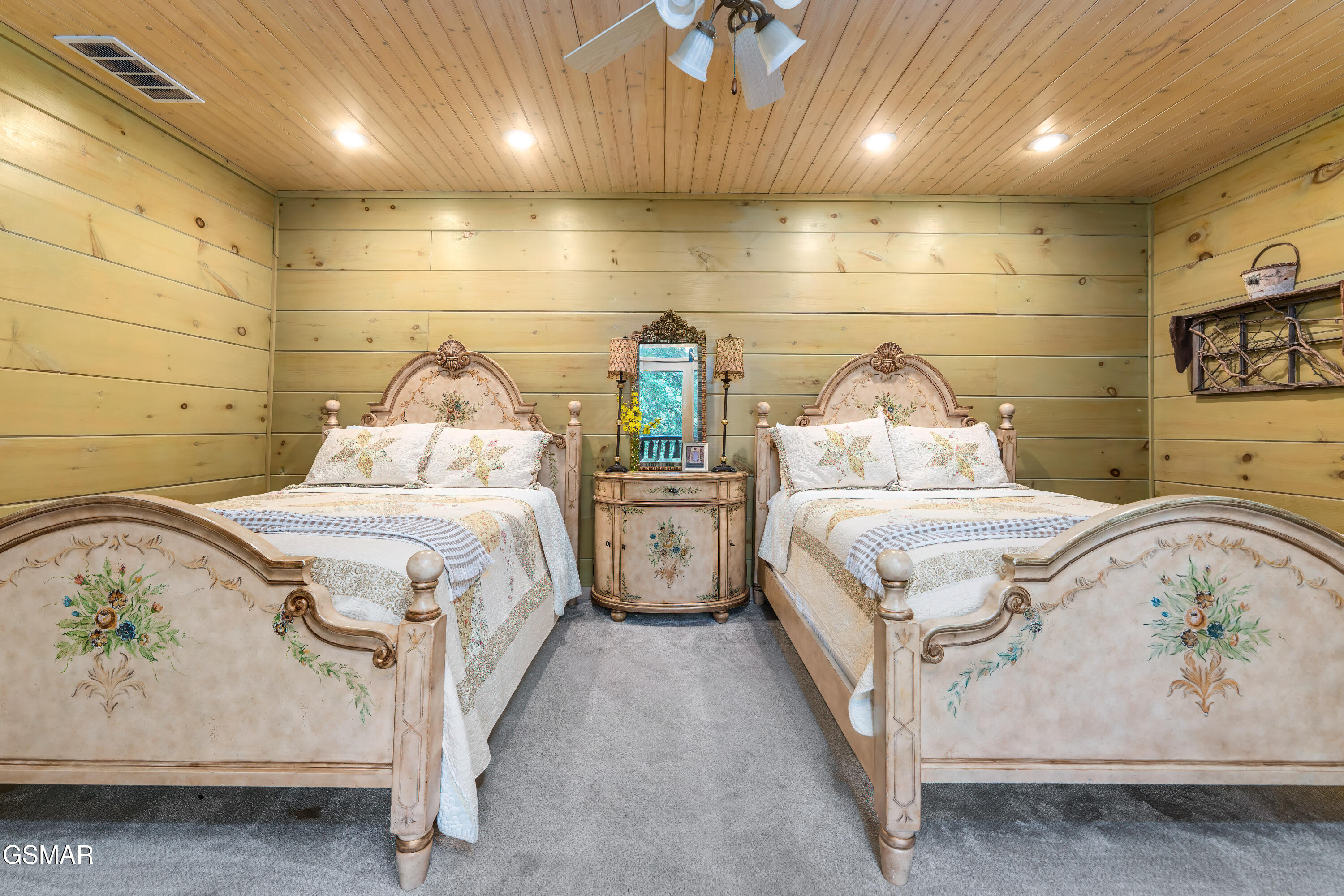 2670 Cedar Falls Way Sevierville TN 37862