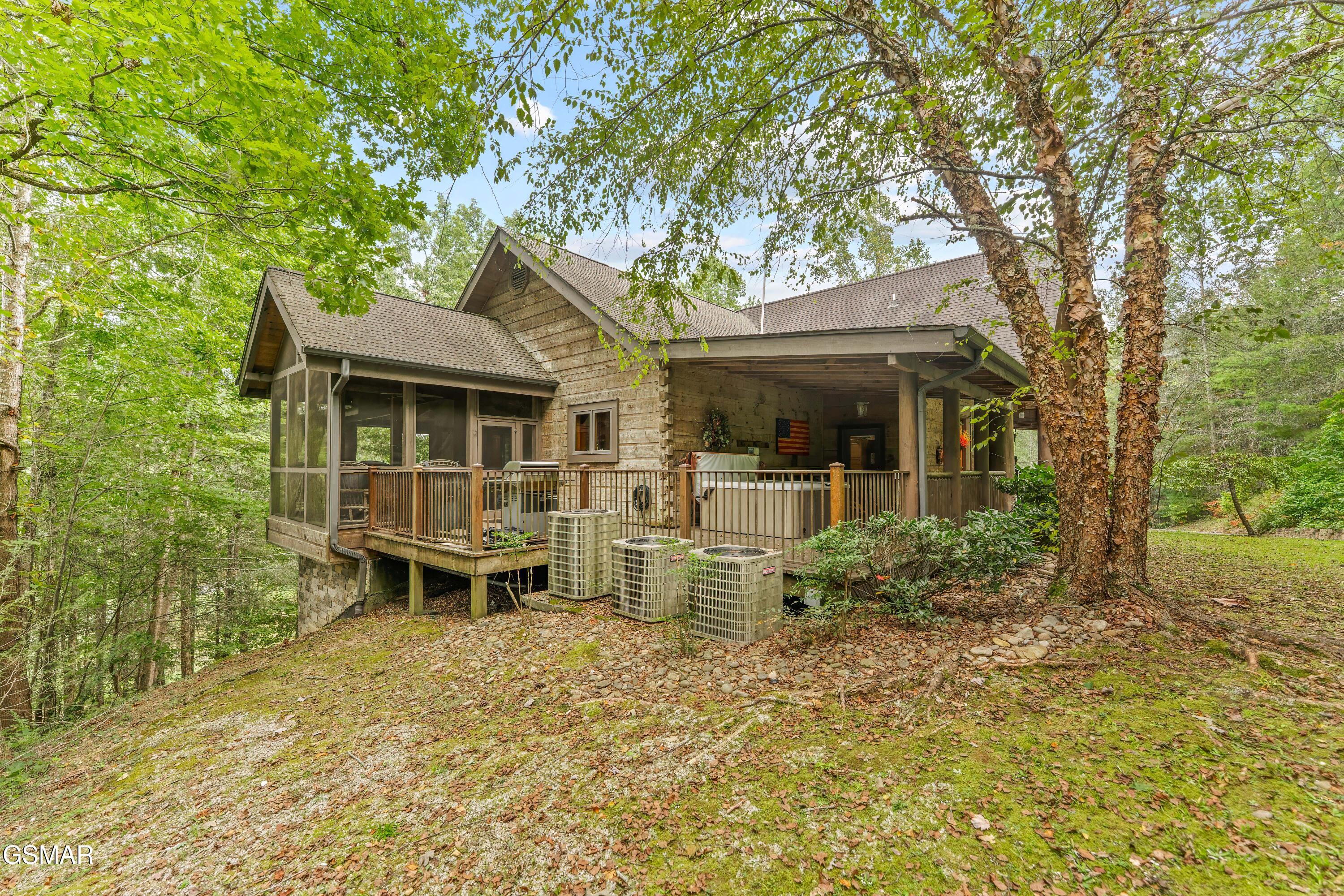 2670 Cedar Falls Way Sevierville TN 37862