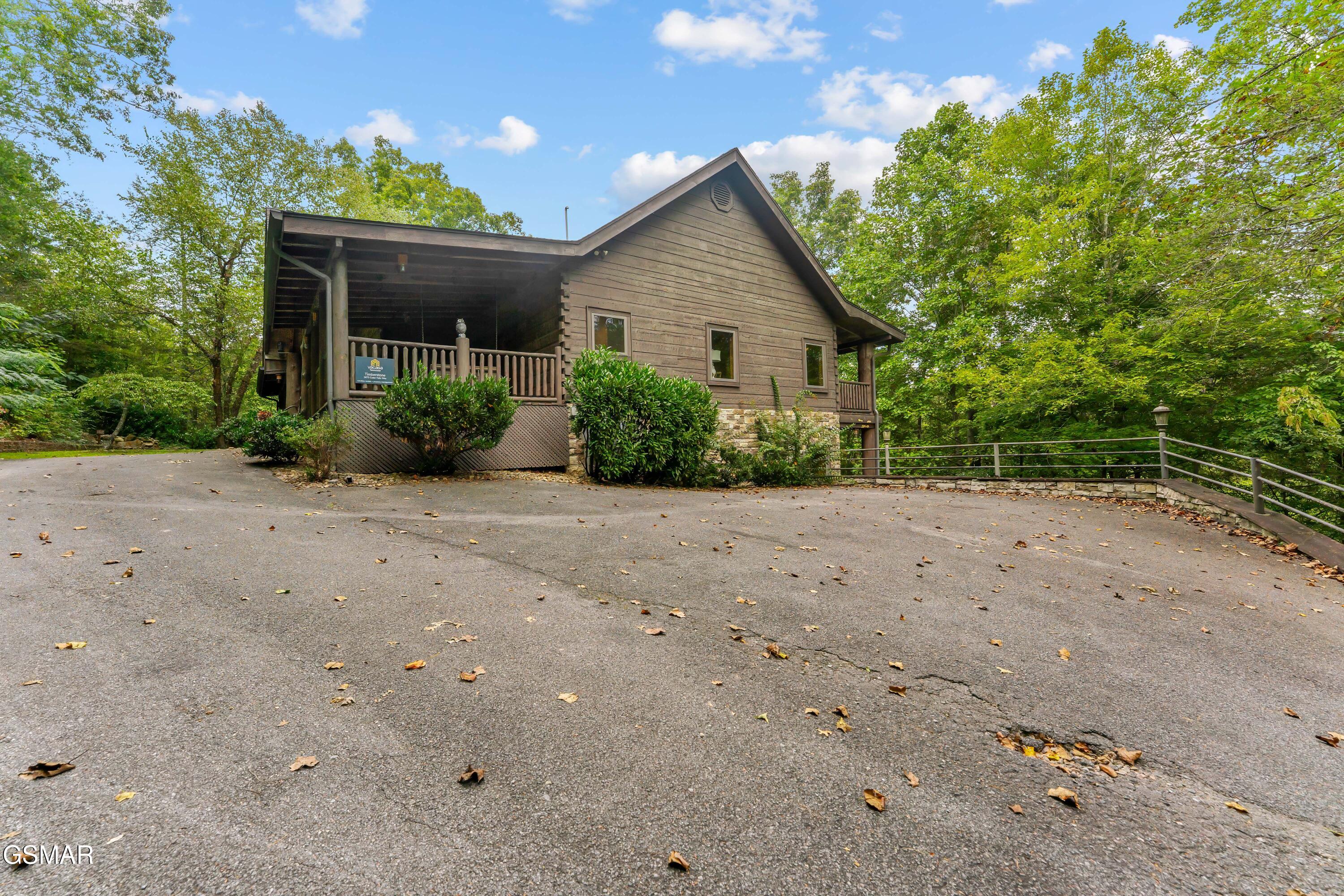 2670 Cedar Falls Way Sevierville TN 37862