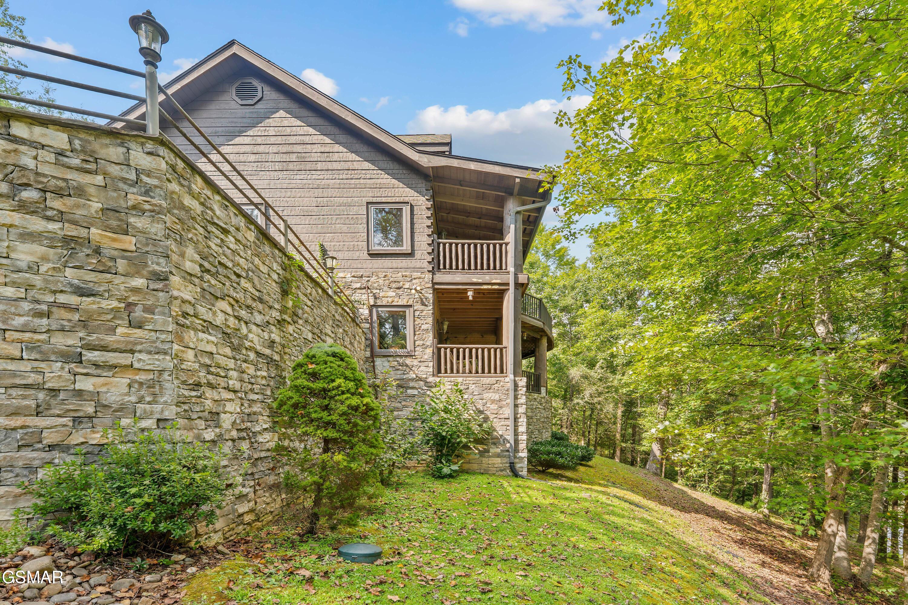 2670 Cedar Falls Way Sevierville TN 37862