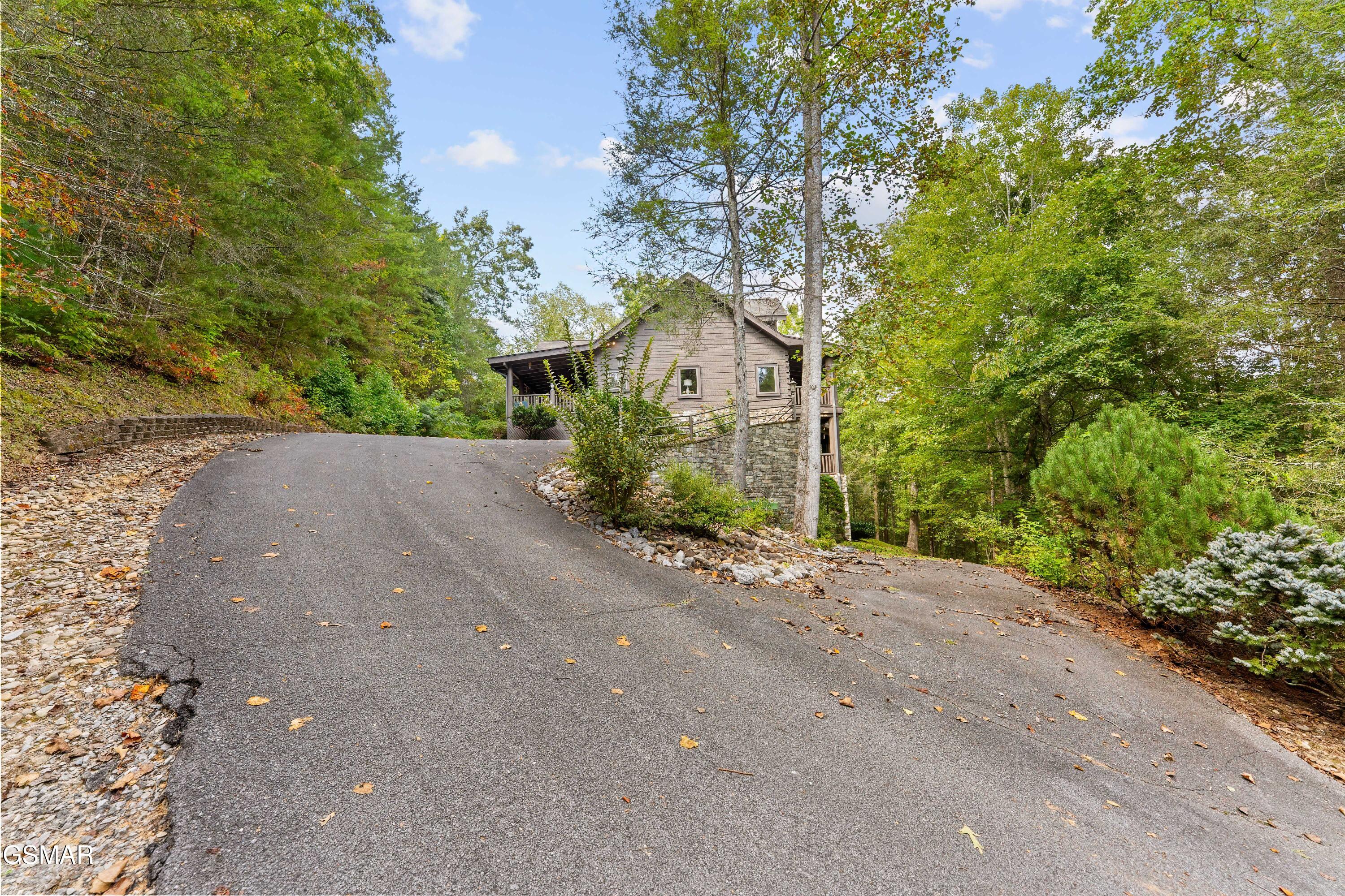 2670 Cedar Falls Way Sevierville TN 37862