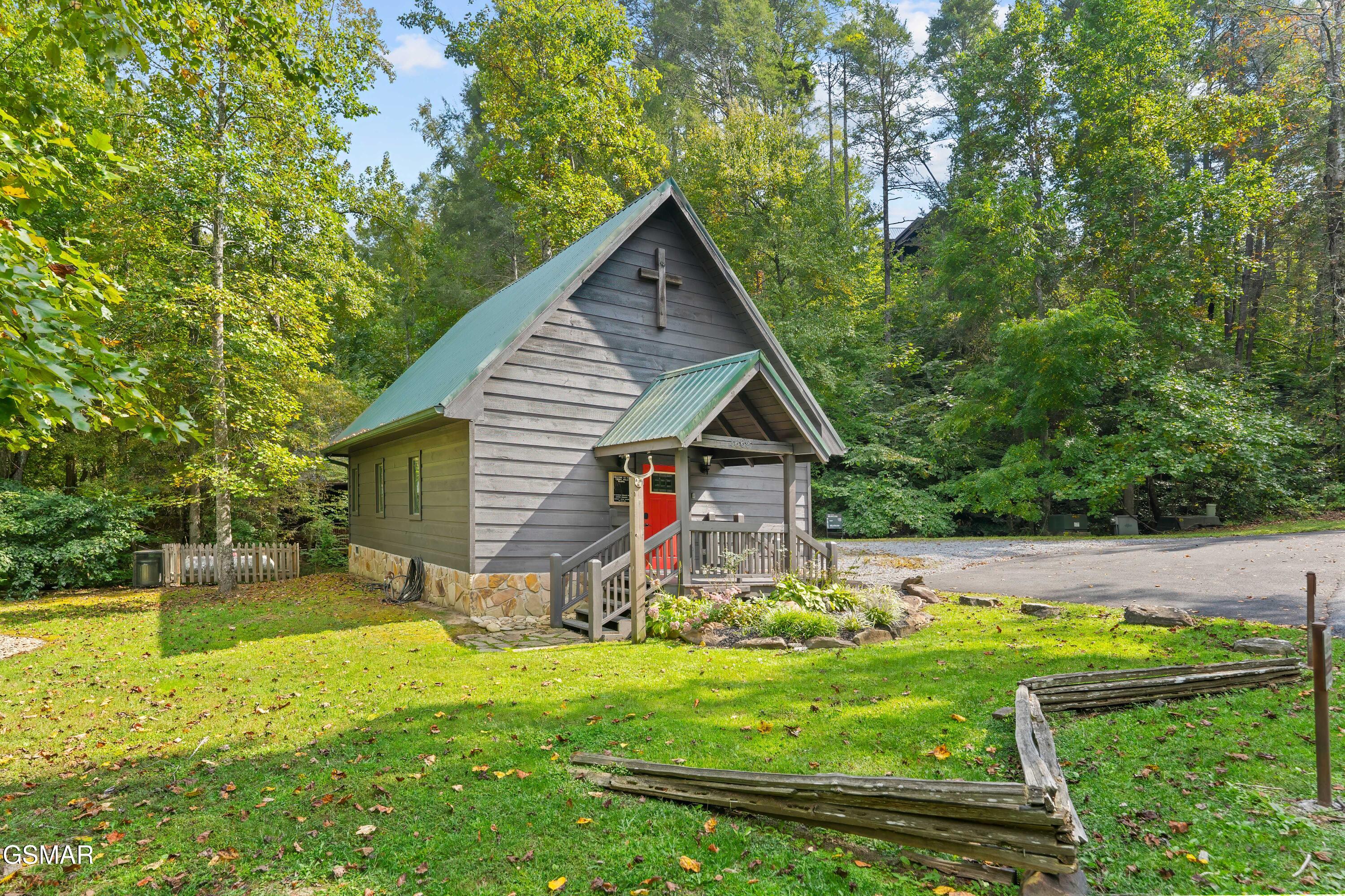 2670 Cedar Falls Way Sevierville TN 37862