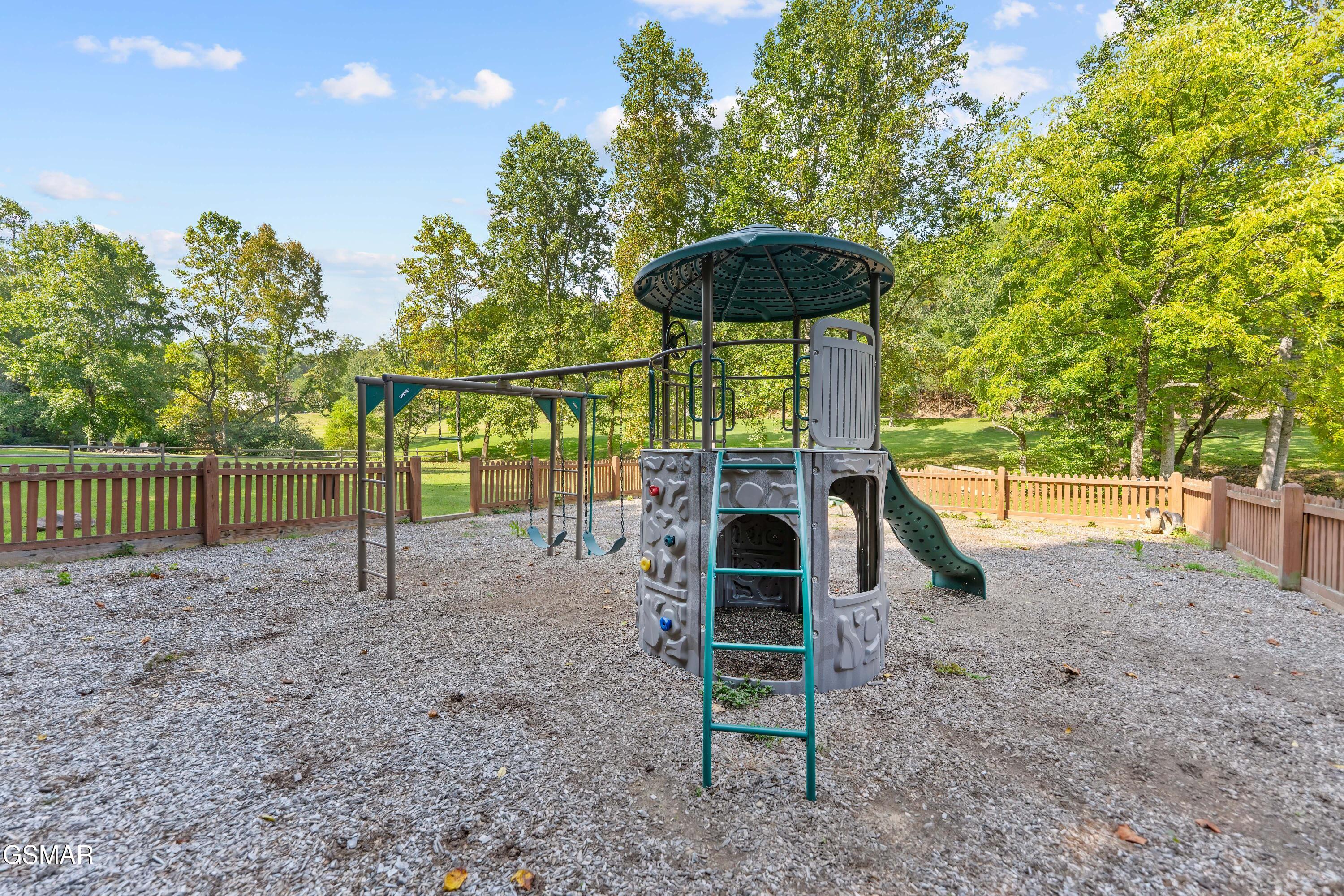 2670 Cedar Falls Way Sevierville TN 37862