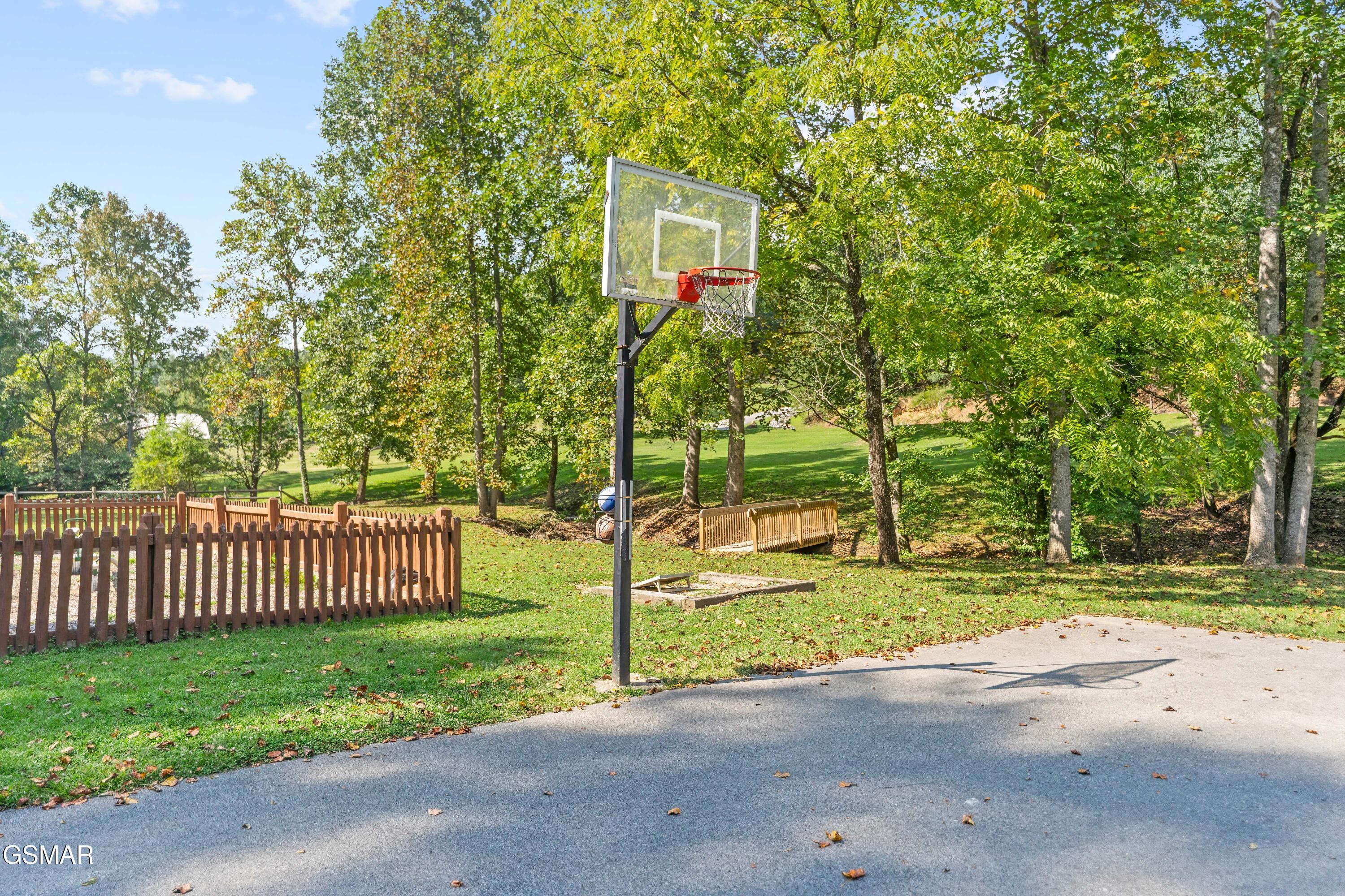 2670 Cedar Falls Way Sevierville TN 37862