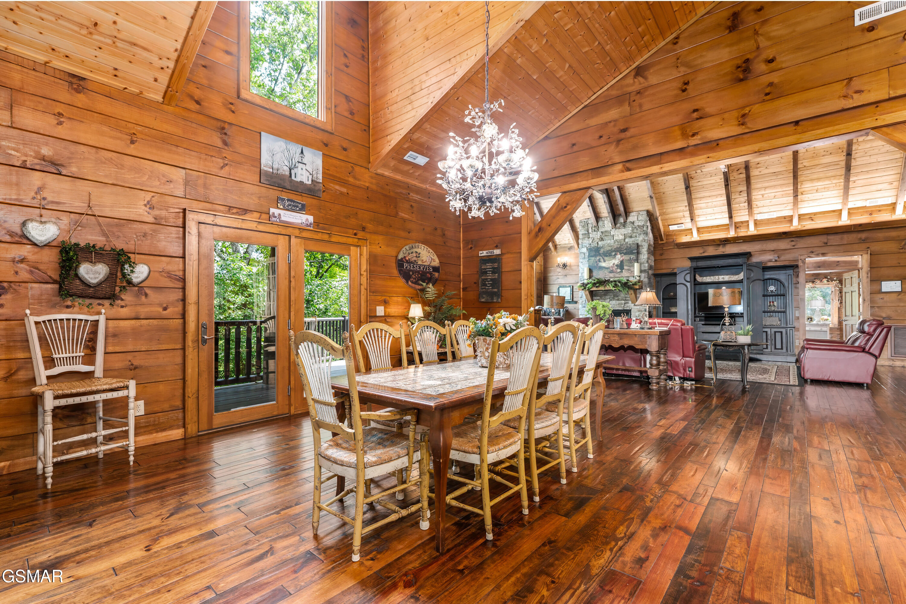 2670 Cedar Falls Way Sevierville TN 37862