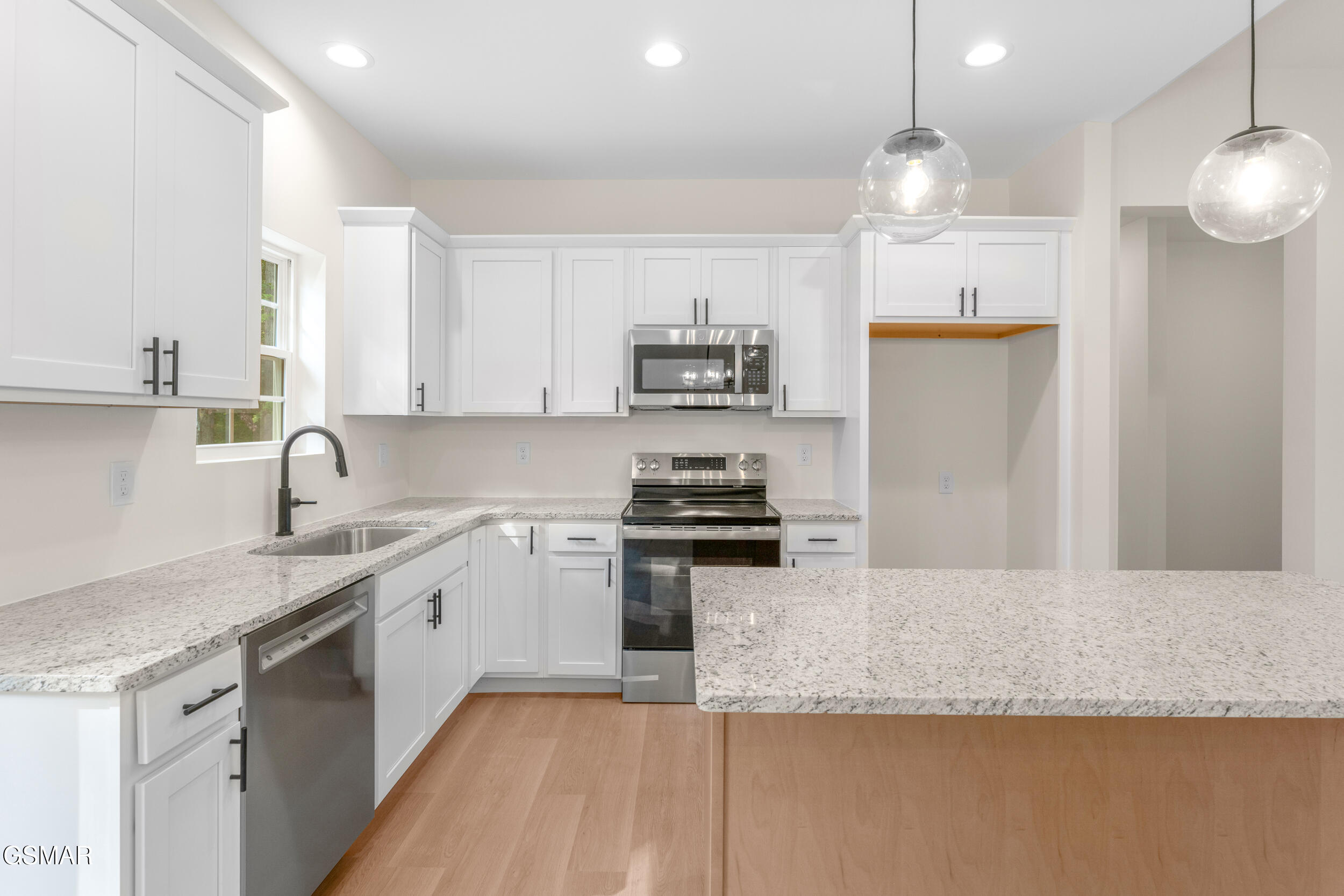 2326 Geraldine Way Sevierville TN 37876