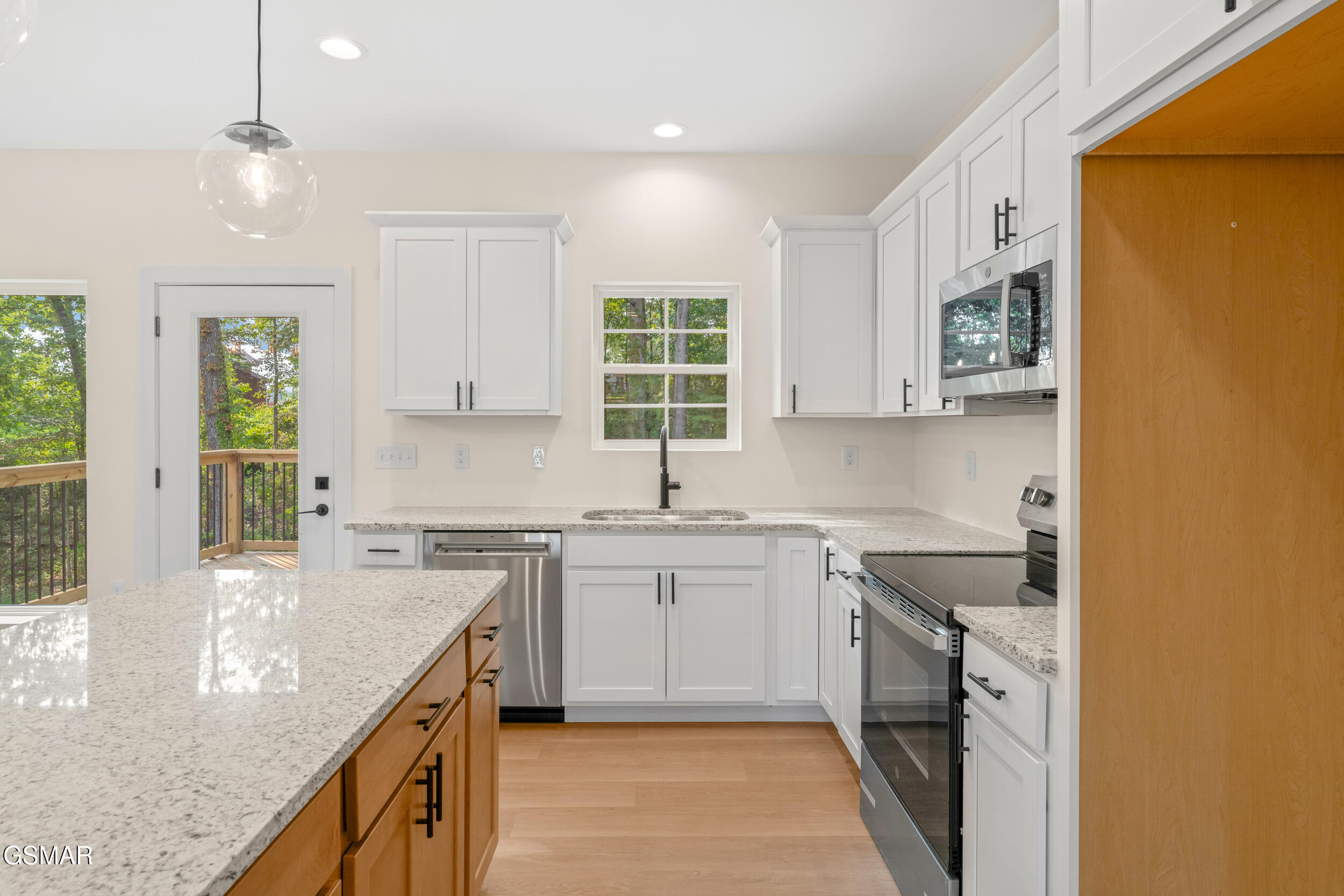 2326 Geraldine Way Sevierville TN 37876