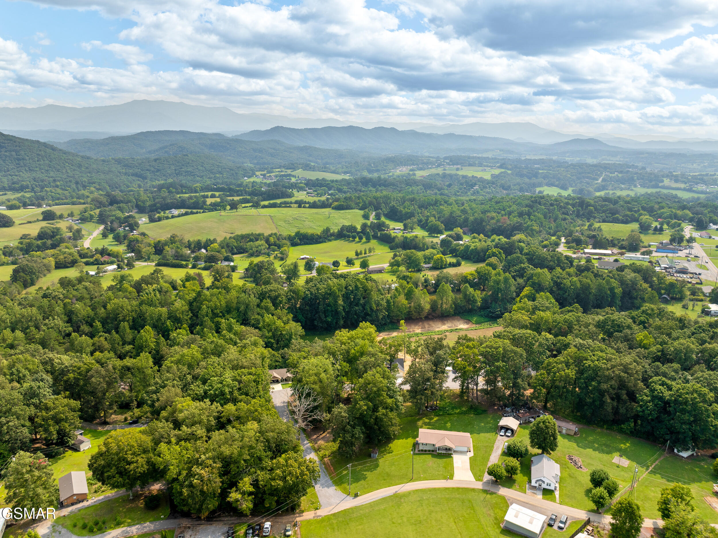 2326 Geraldine Way Sevierville TN 37876