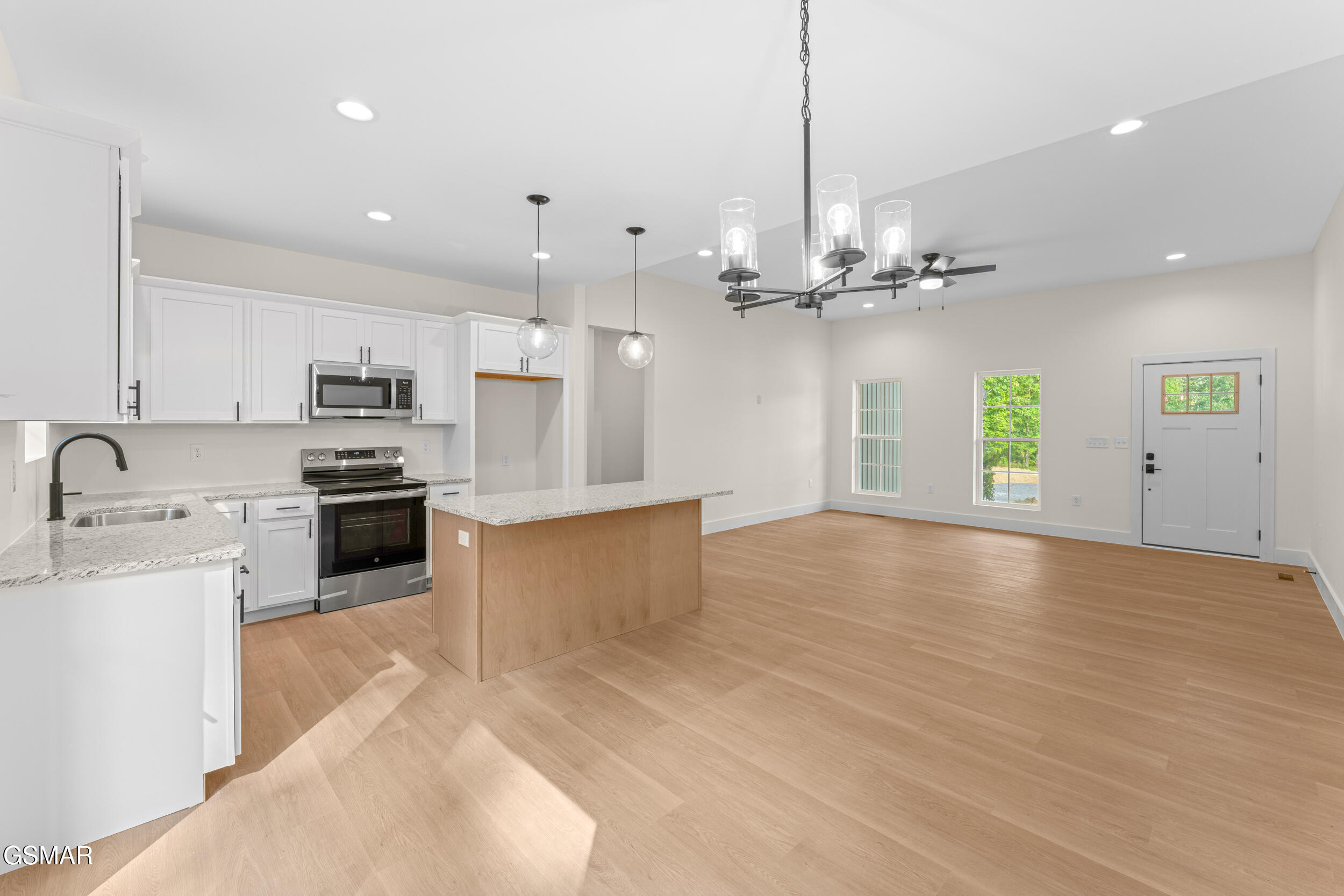 2326 Geraldine Way Sevierville TN 37876